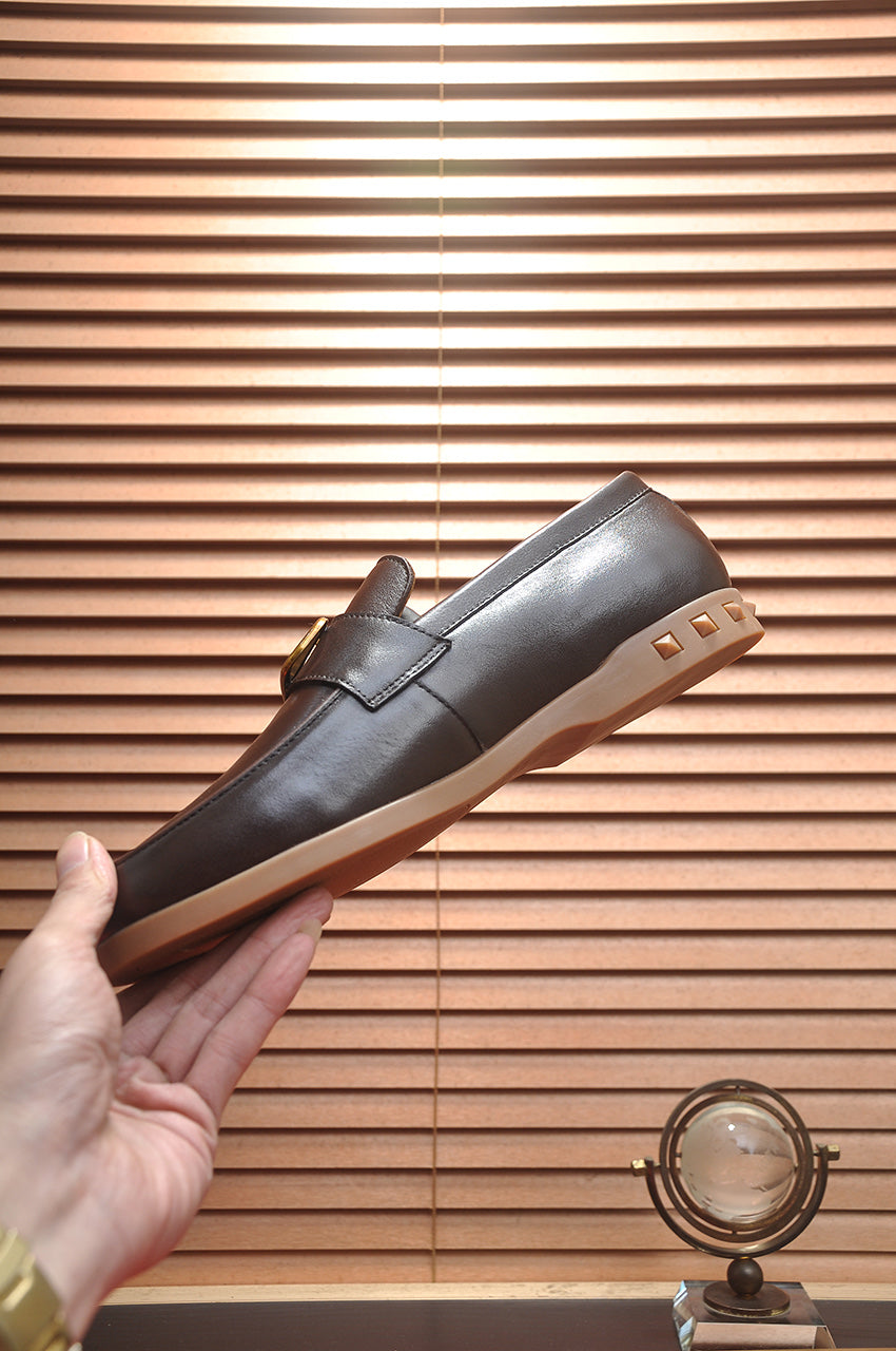 LuxluxHouse Best Quality Shoes Valentino