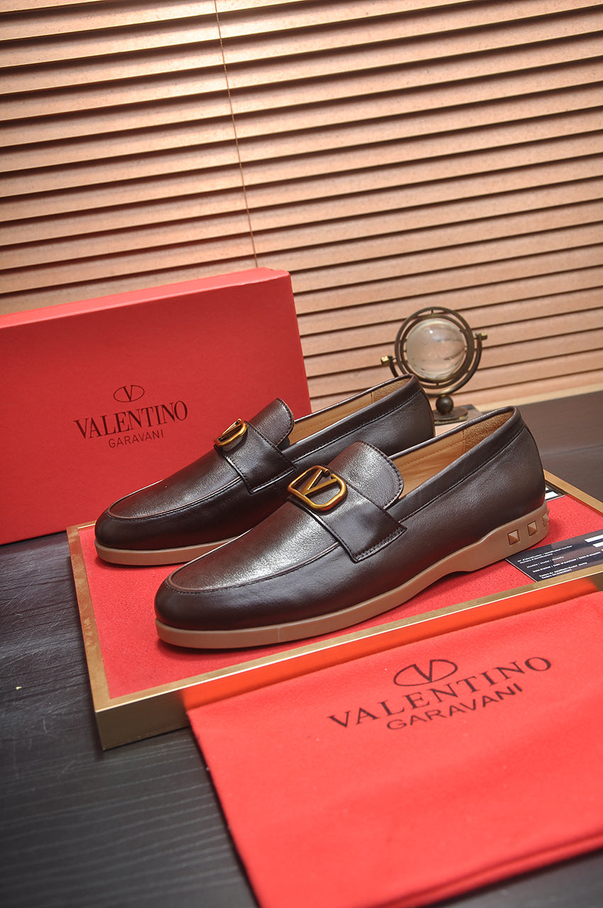 LuxluxHouse Best Quality Shoes Valentino
