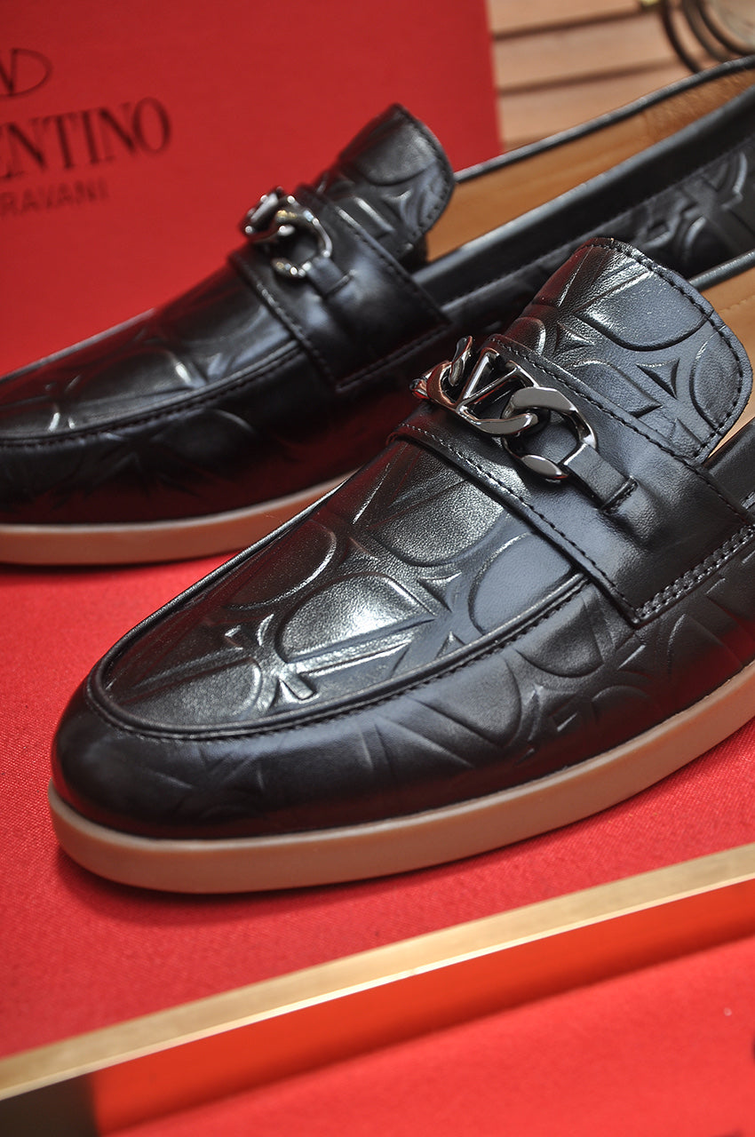 LuxluxHouse Best Quality Shoes Valentino