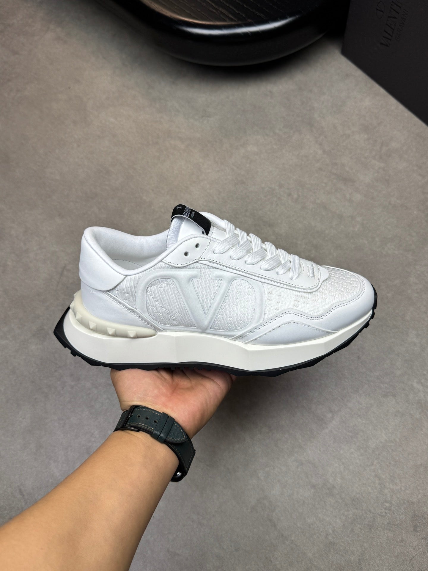 LuxluxHouse Best Quality Shoes Valentino