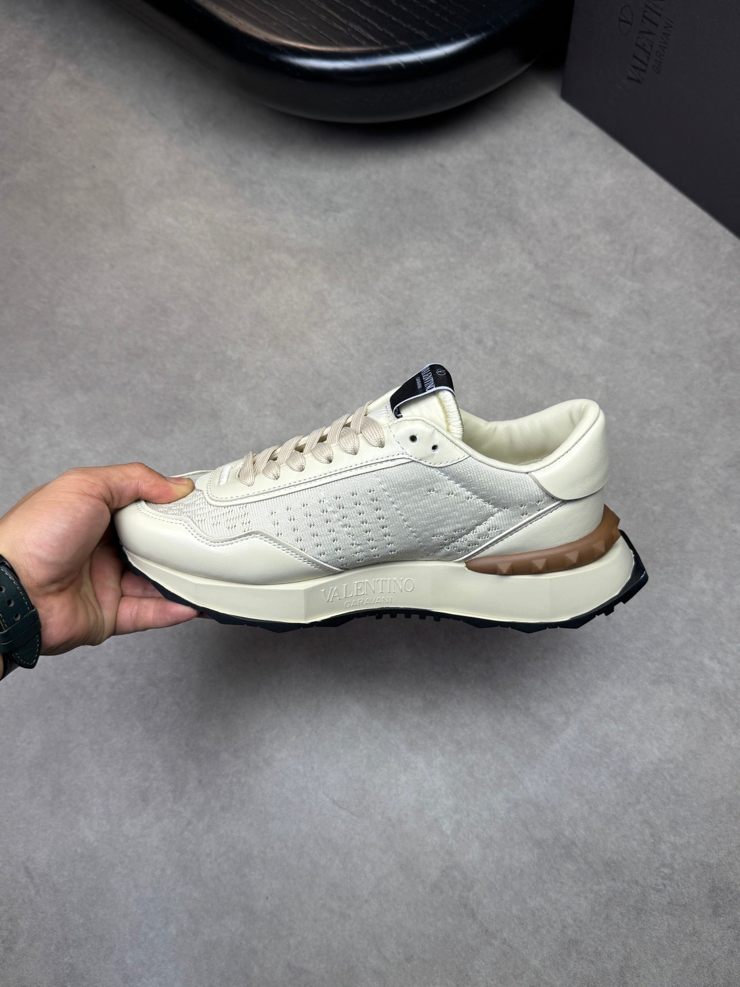 LuxluxHouse Best Quality Shoes Valentino
