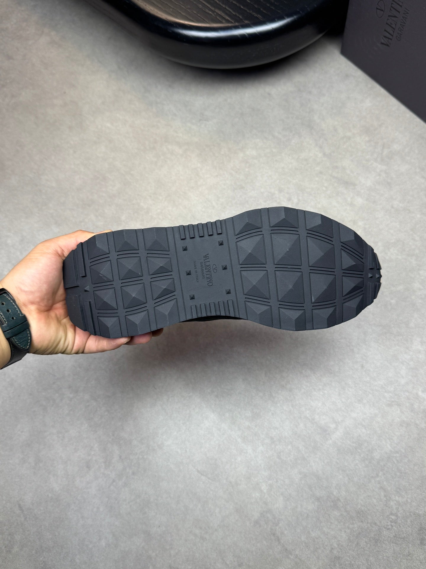 LuxluxHouse Best Quality Shoes Valentino