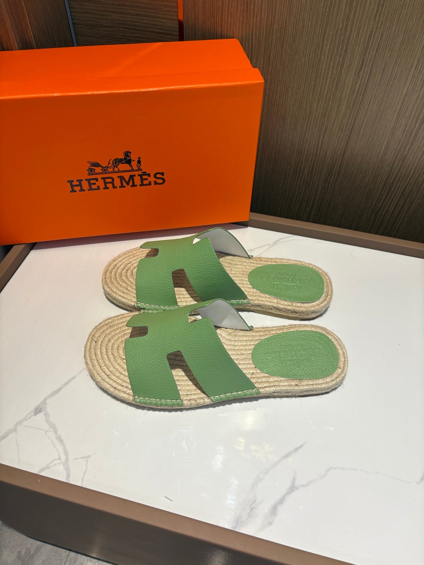 LuxluxHouse Best Quality Sandals Hermes
