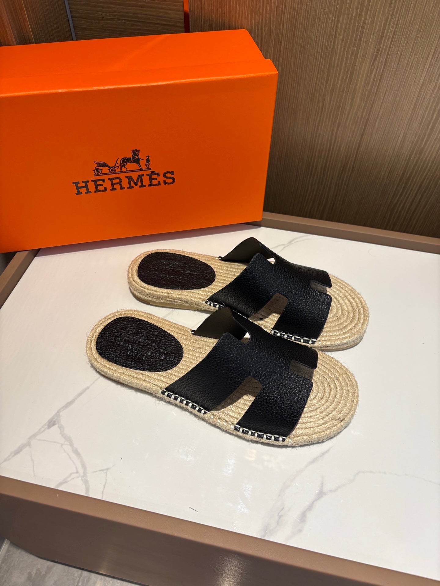LuxluxHouse Best Quality Sandals Hermes
