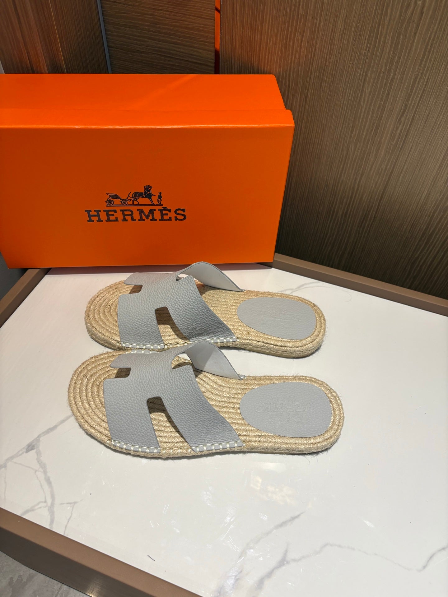 LuxluxHouse Best Quality Sandals Hermes