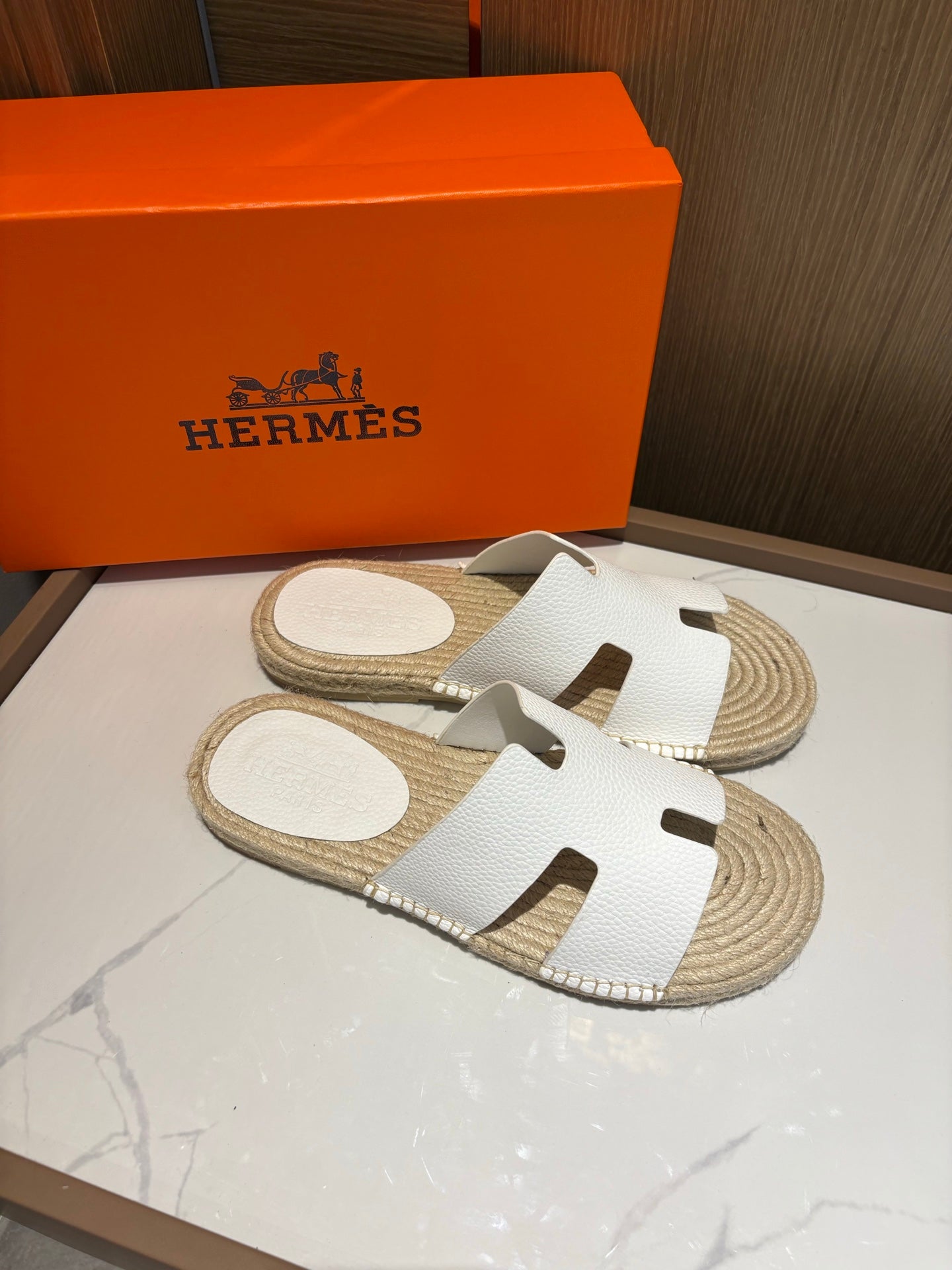 LuxluxHouse Best Quality Sandals Hermes