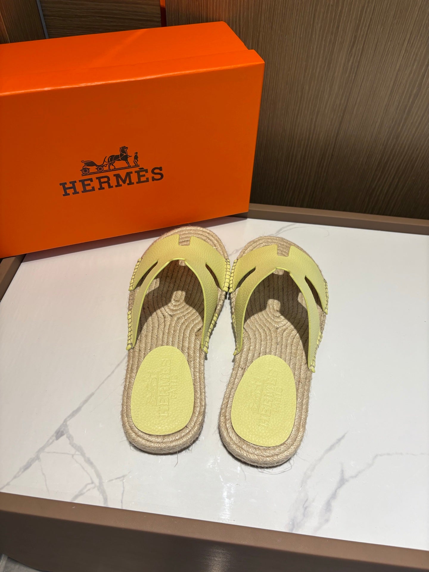 LuxluxHouse Best Quality Sandals Hermes
