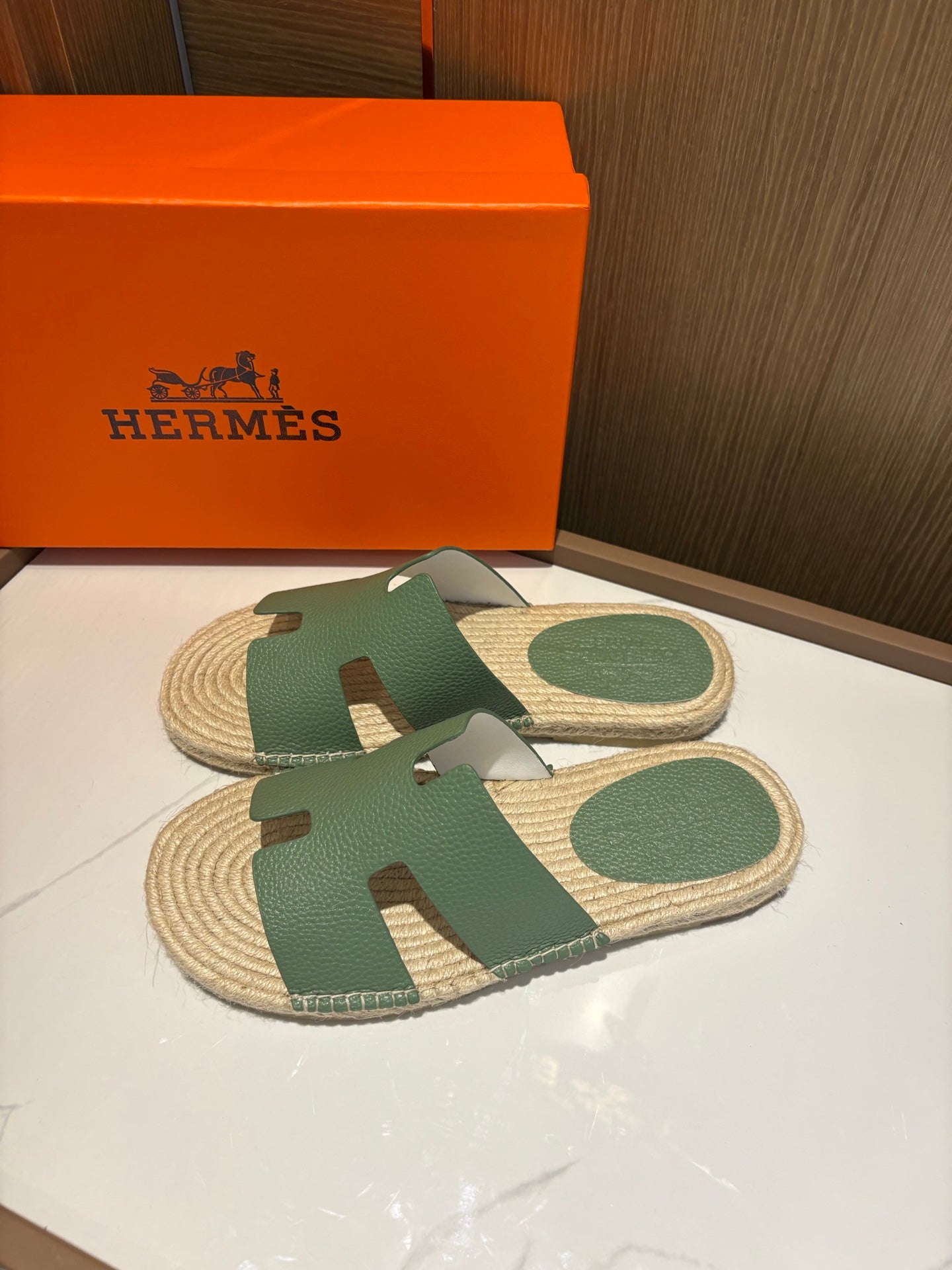 LuxluxHouse Best Quality Sandals Hermes