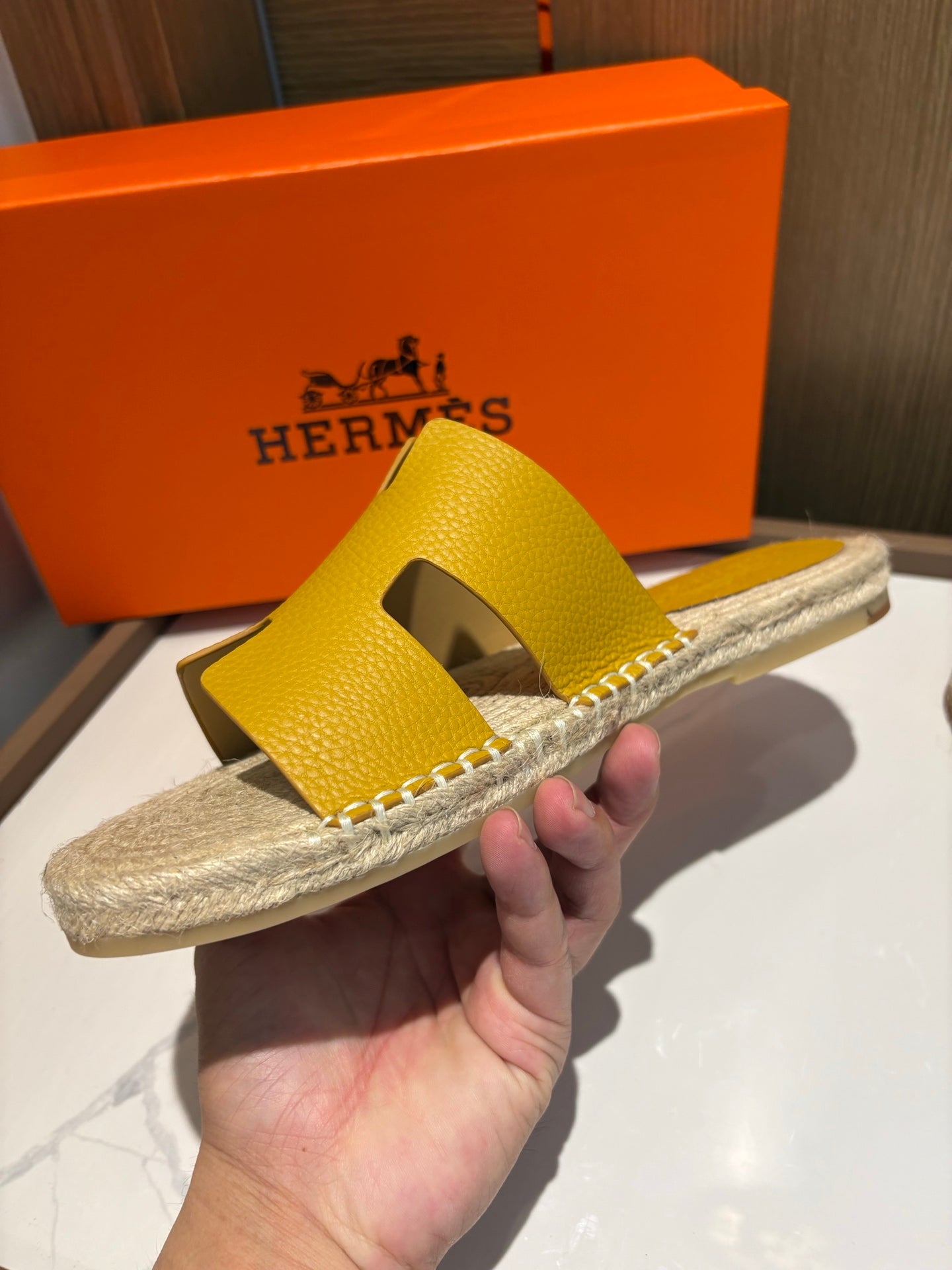LuxluxHouse Best Quality Sandals Hermes