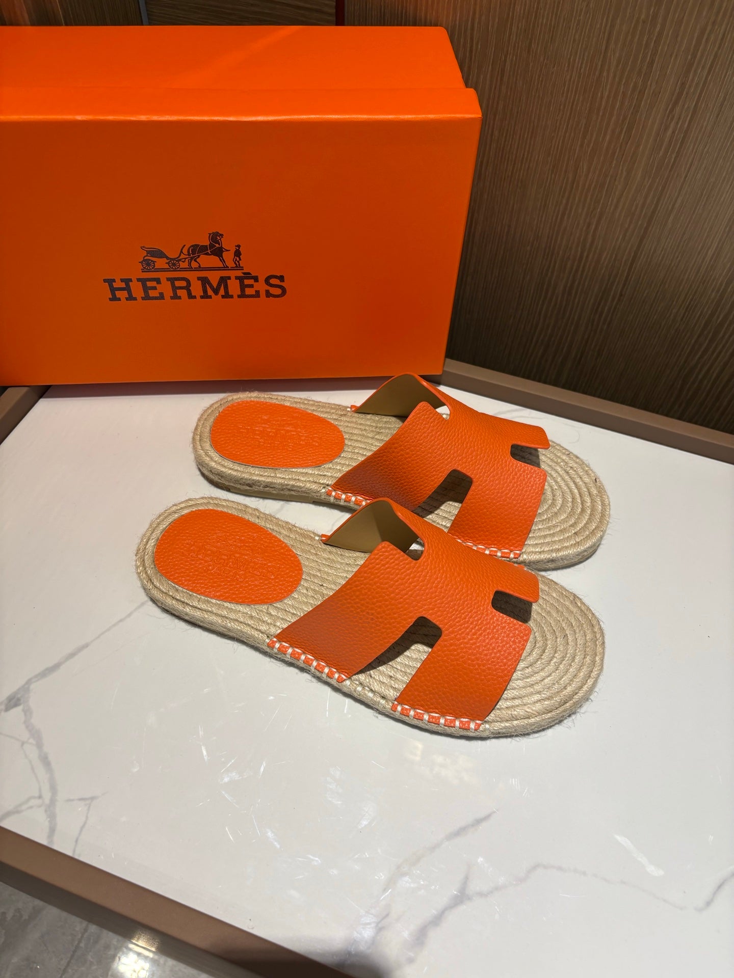 LuxluxHouse Best Quality Sandals Hermes