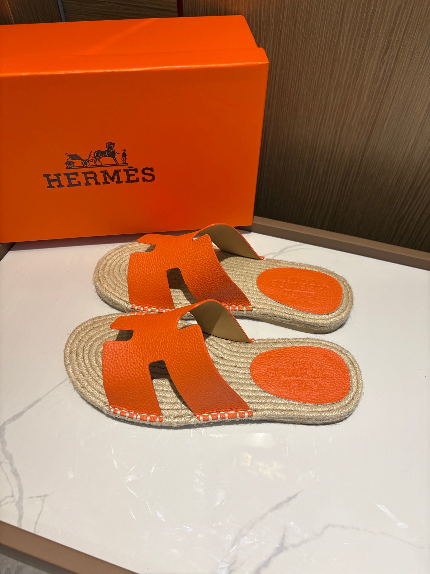 LuxluxHouse Best Quality Sandals Hermes
