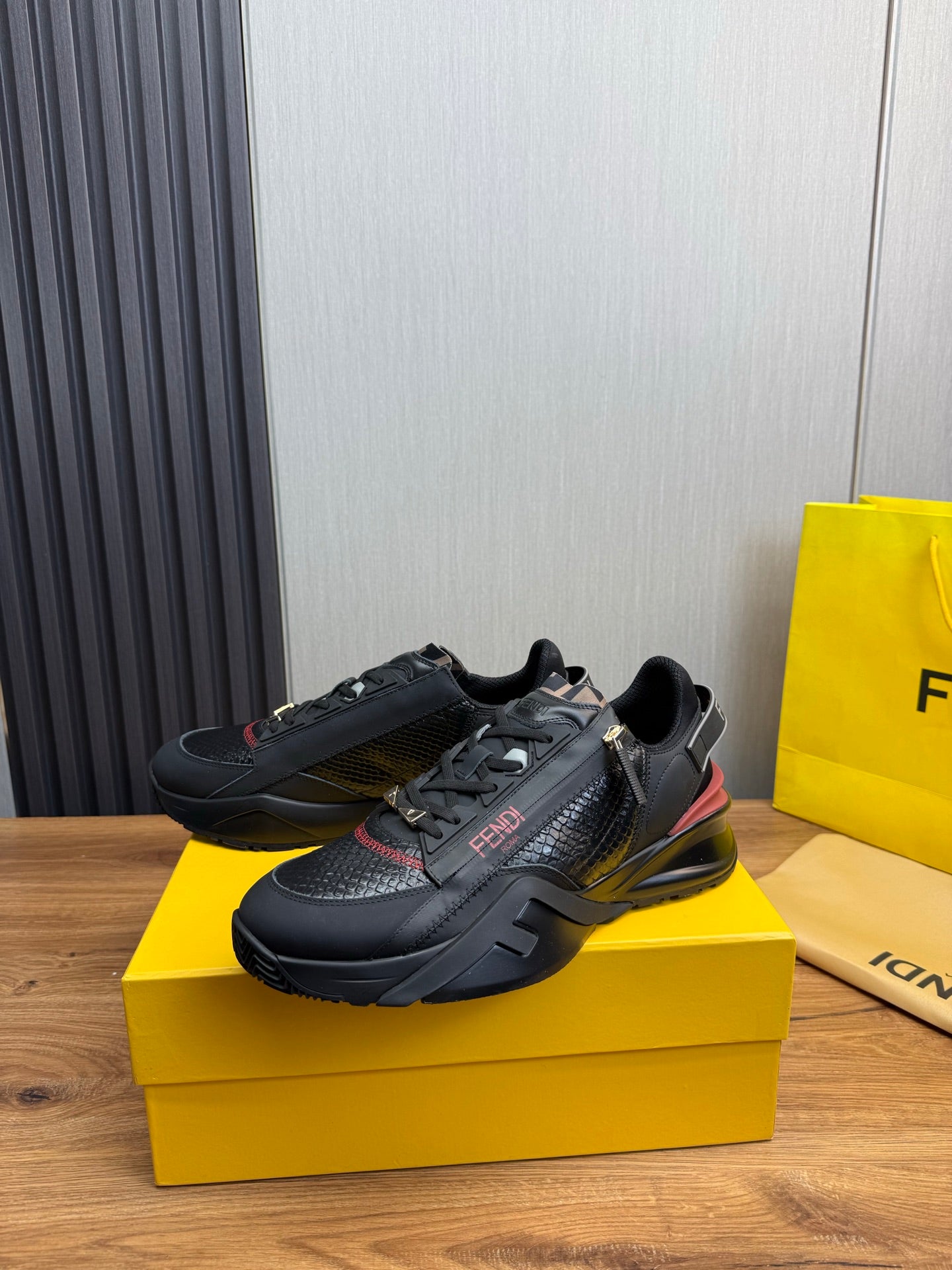 LuxluxHouse Best Quality Shoes Fendi