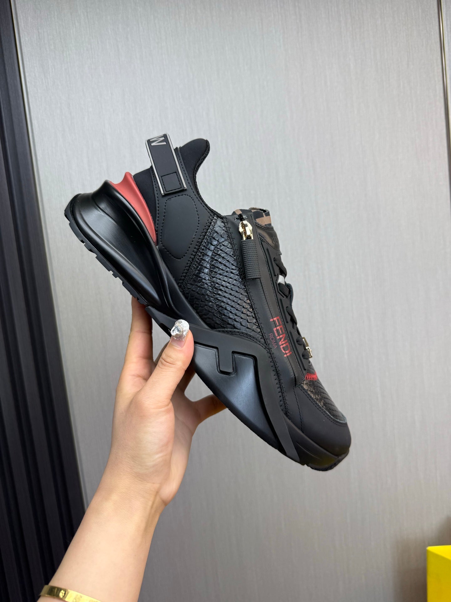 LuxluxHouse Best Quality Shoes Fendi