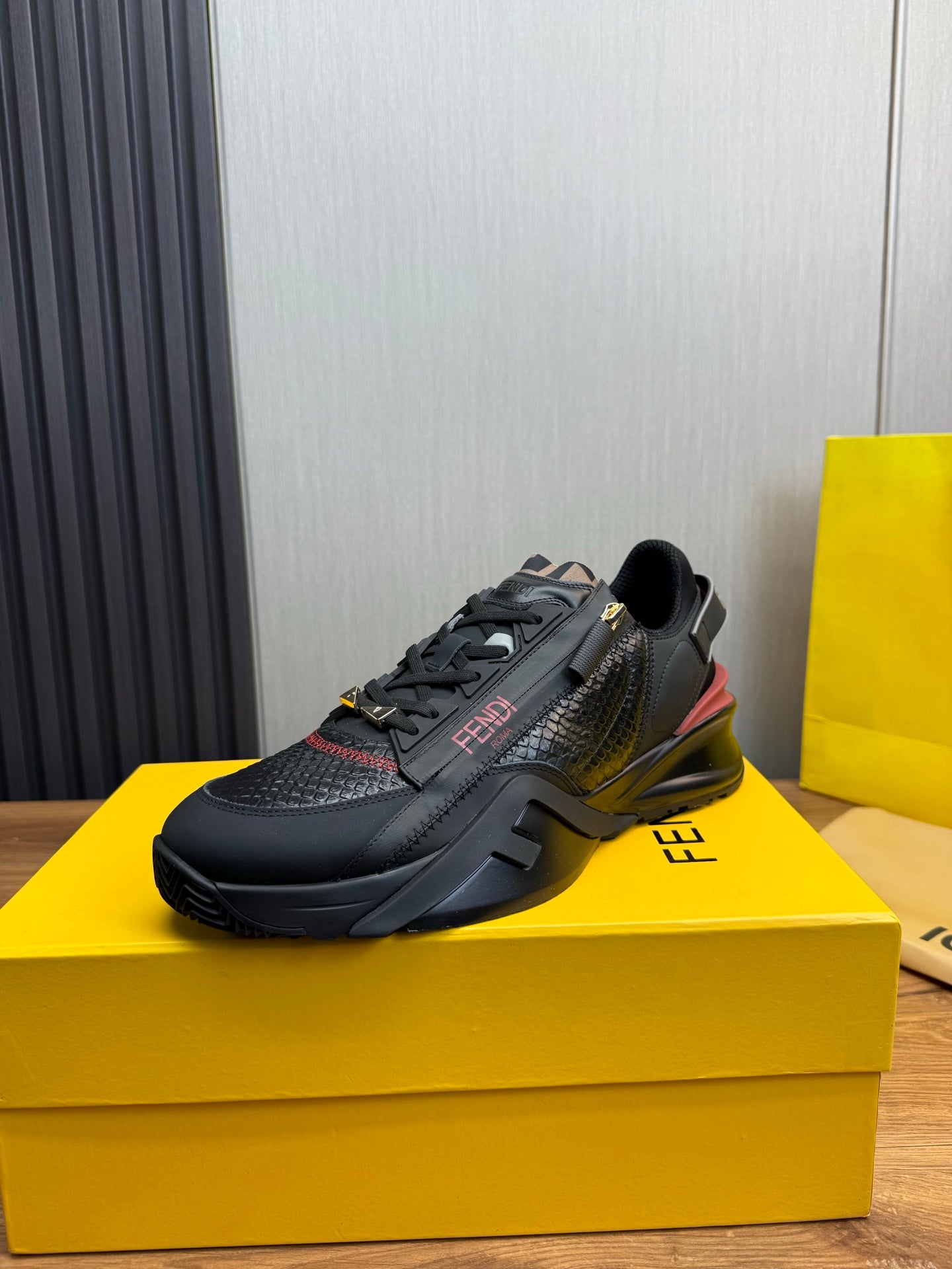 LuxluxHouse Best Quality Shoes Fendi
