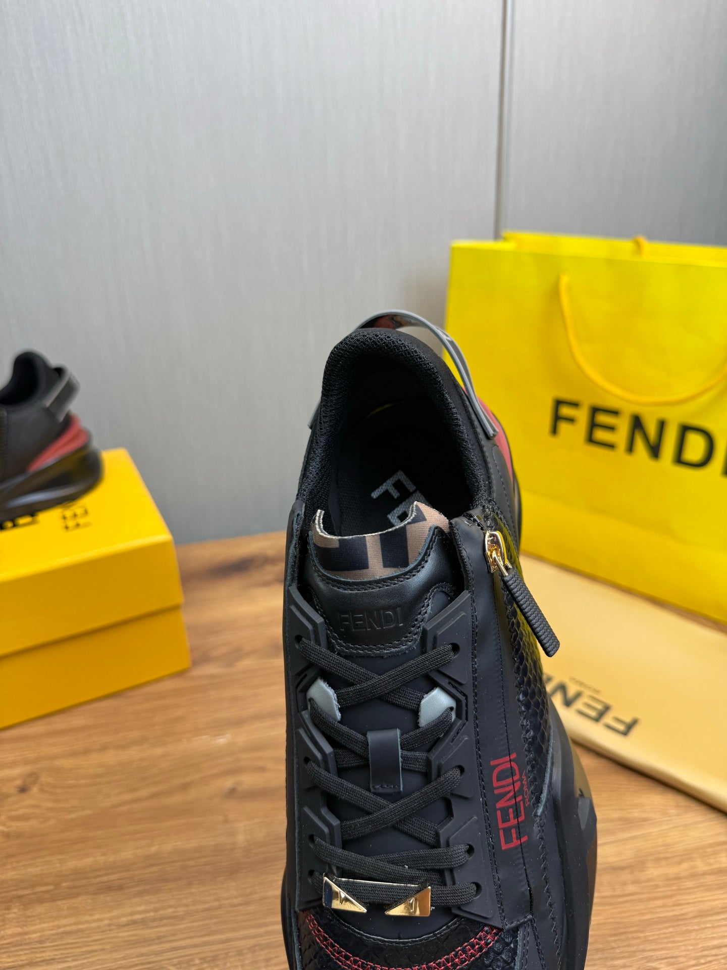 LuxluxHouse Best Quality Shoes Fendi