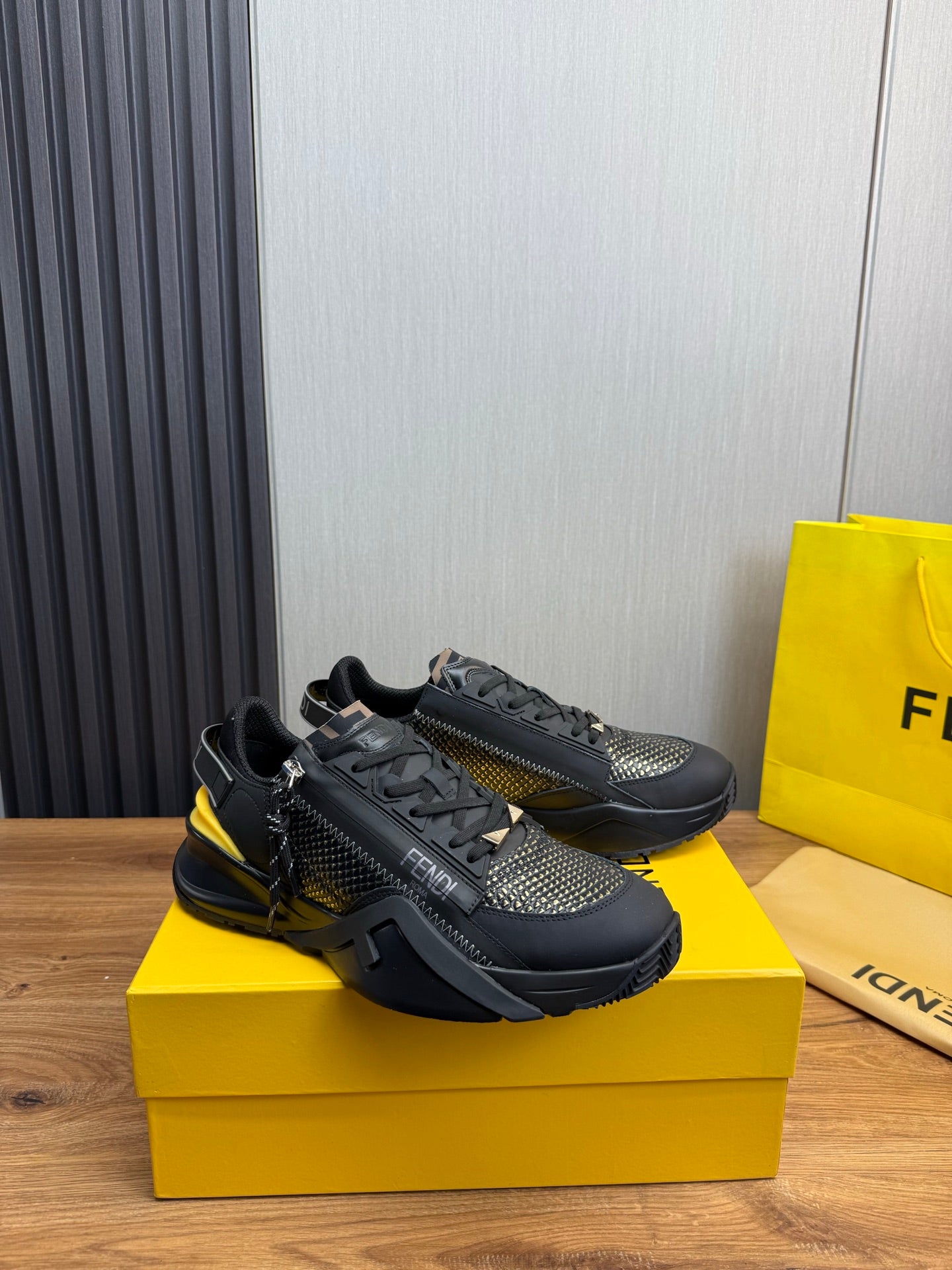 LuxluxHouse Best Quality Shoes Fendi
