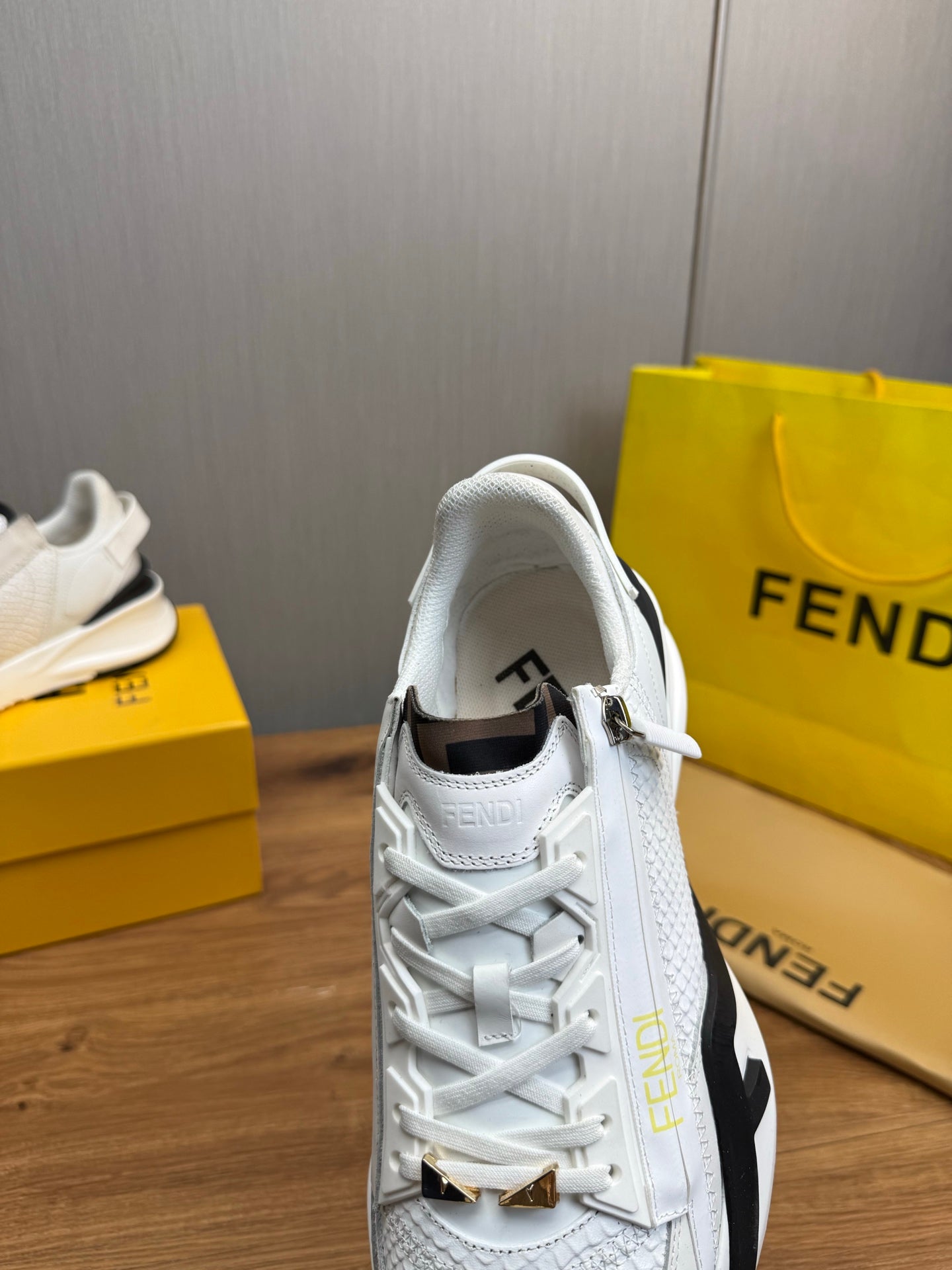 LuxluxHouse Best Quality Shoes Fendi