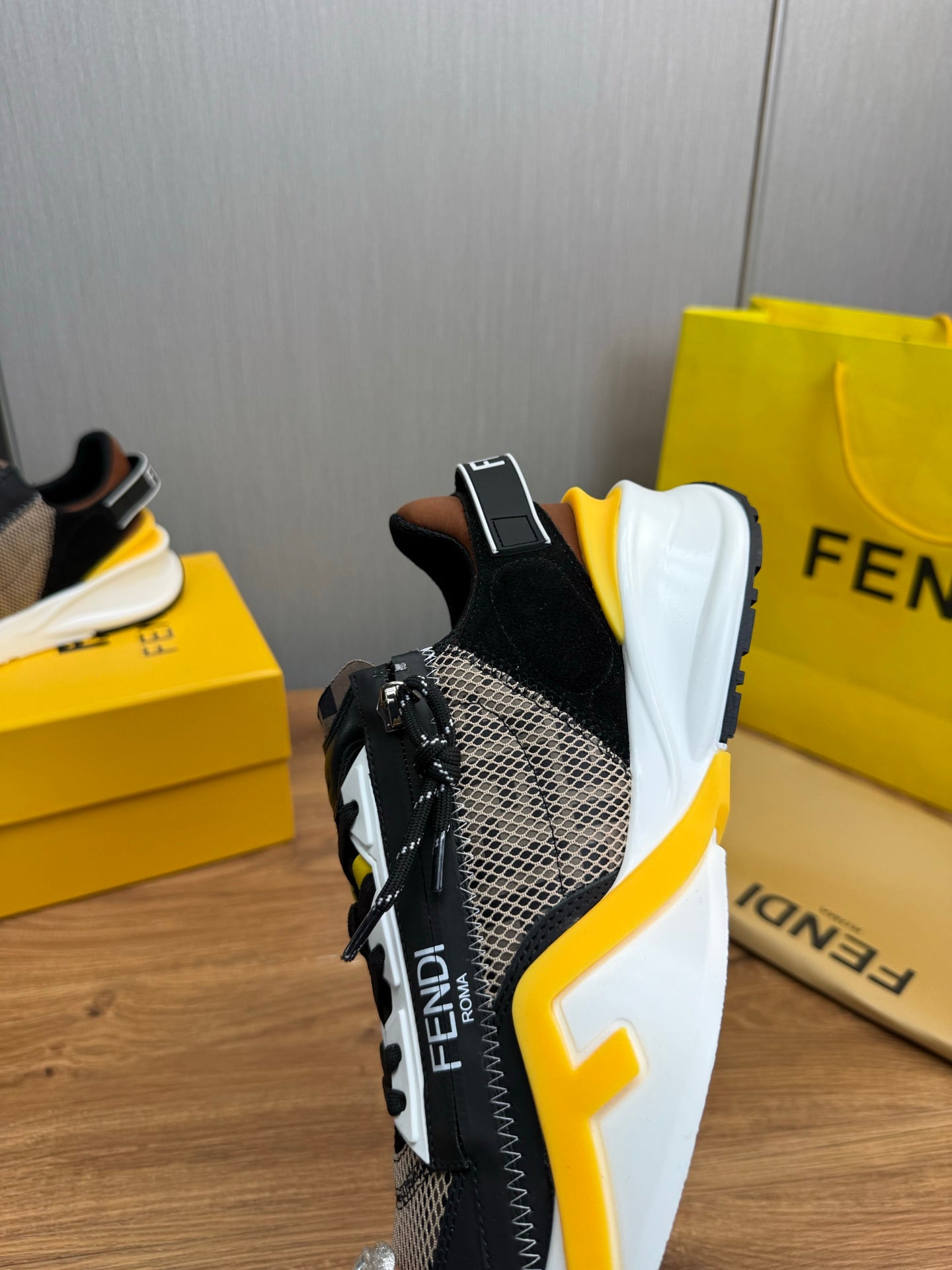 LuxluxHouse Best Quality Shoes Fendi