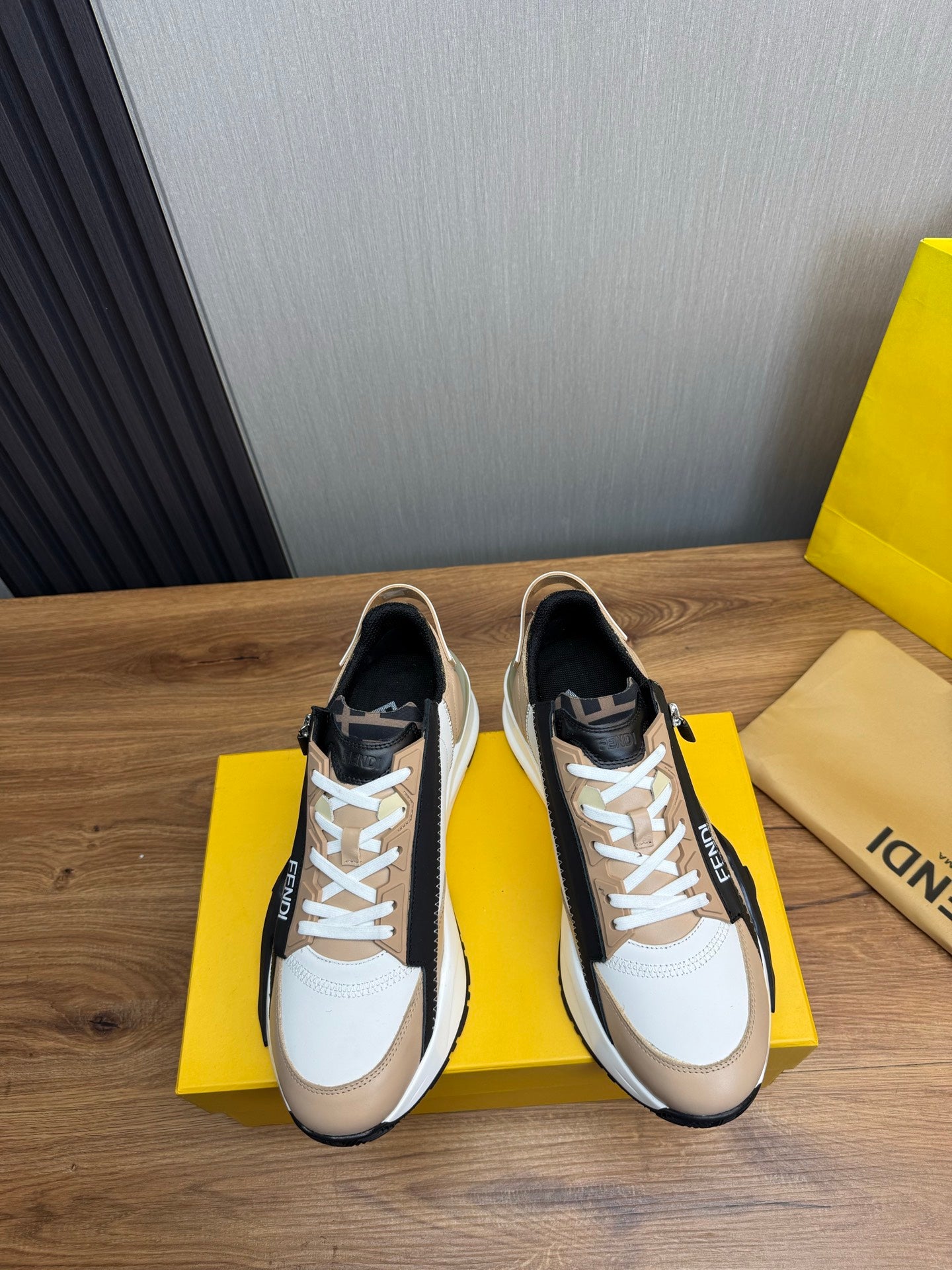 LuxluxHouse Best Quality Shoes Fendi