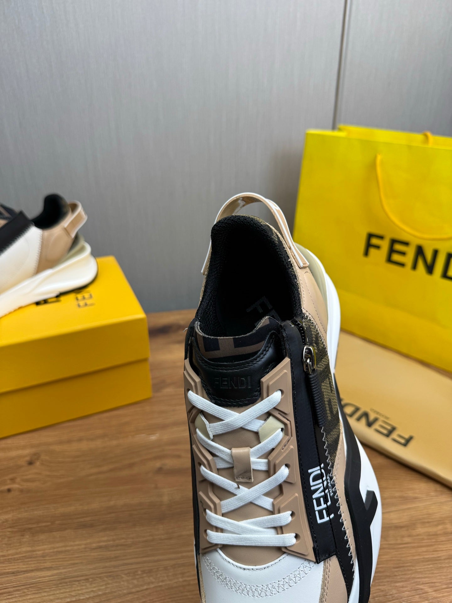 LuxluxHouse Best Quality Shoes Fendi