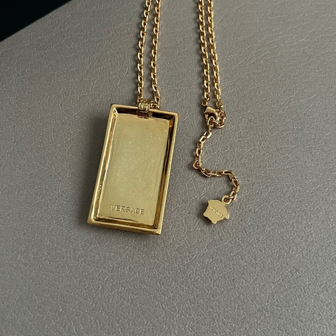 LuxluxHouse Best Quality Accessories Necklace Versace