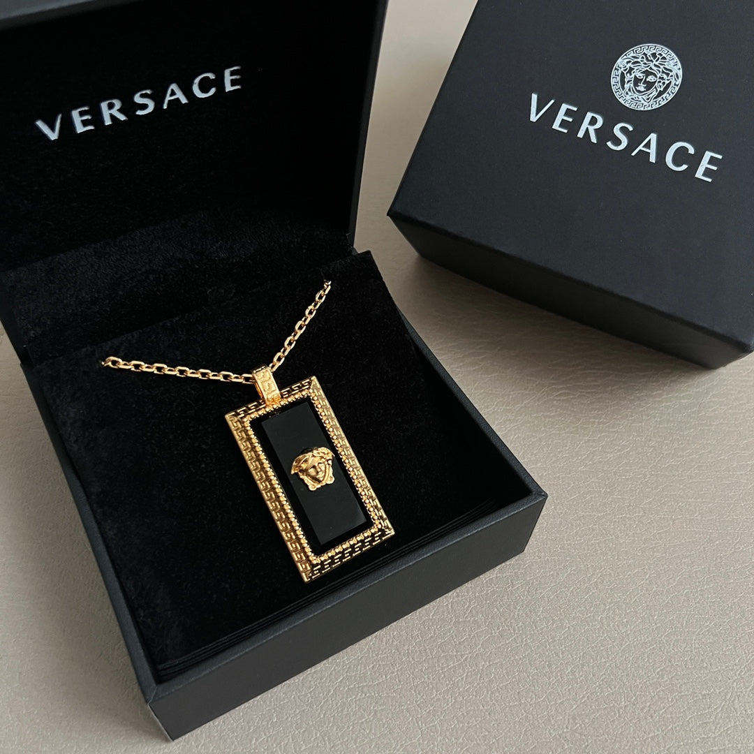 LuxluxHouse Best Quality Accessories Necklace Versace