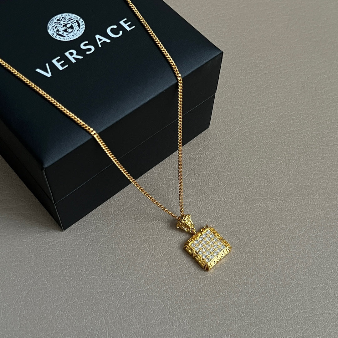 LuxluxHouse Best Quality Accessories Necklace Versace