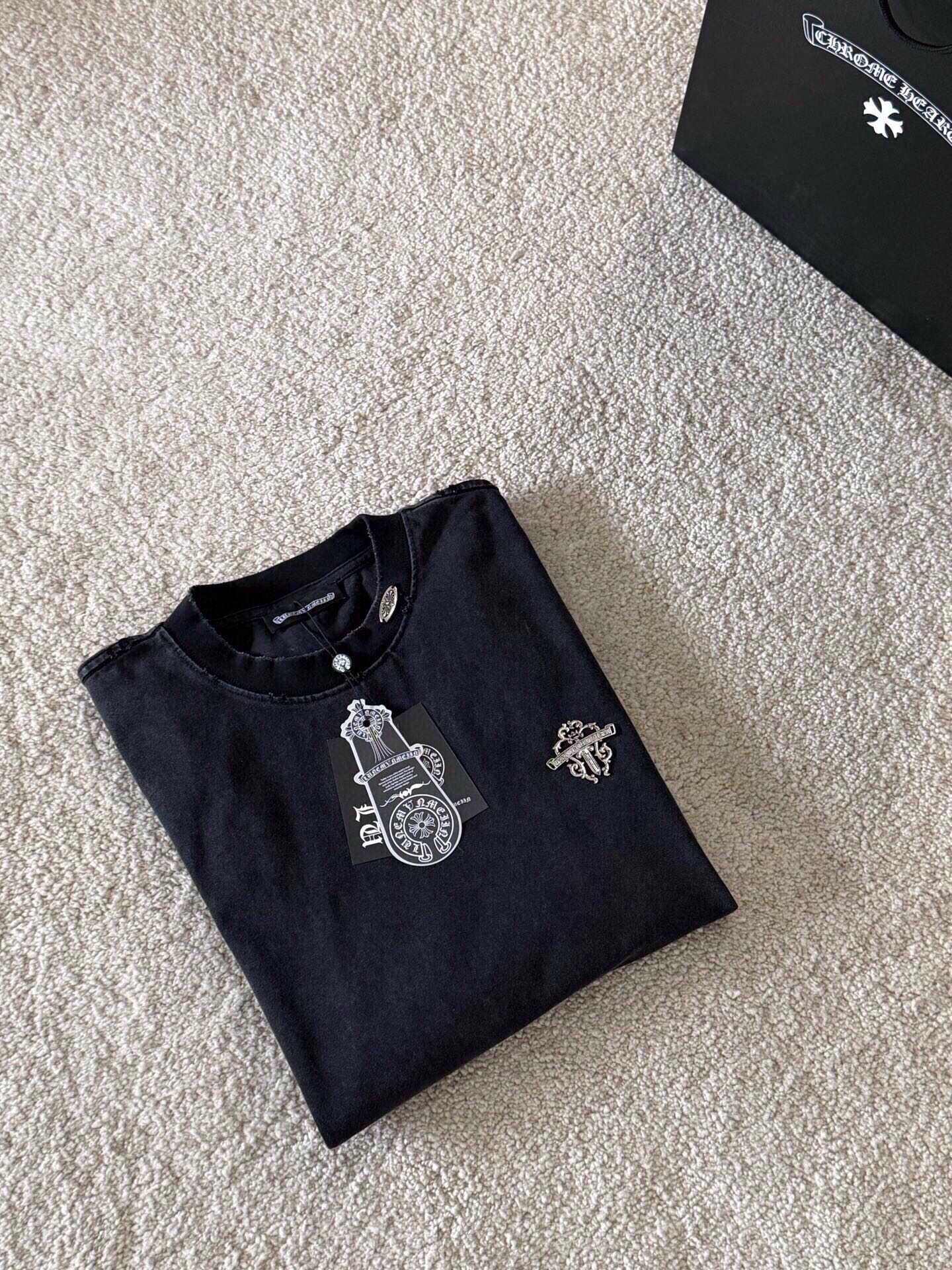 LuxluxHouse Best Quality Clothes Chrome Hearts T-shirt