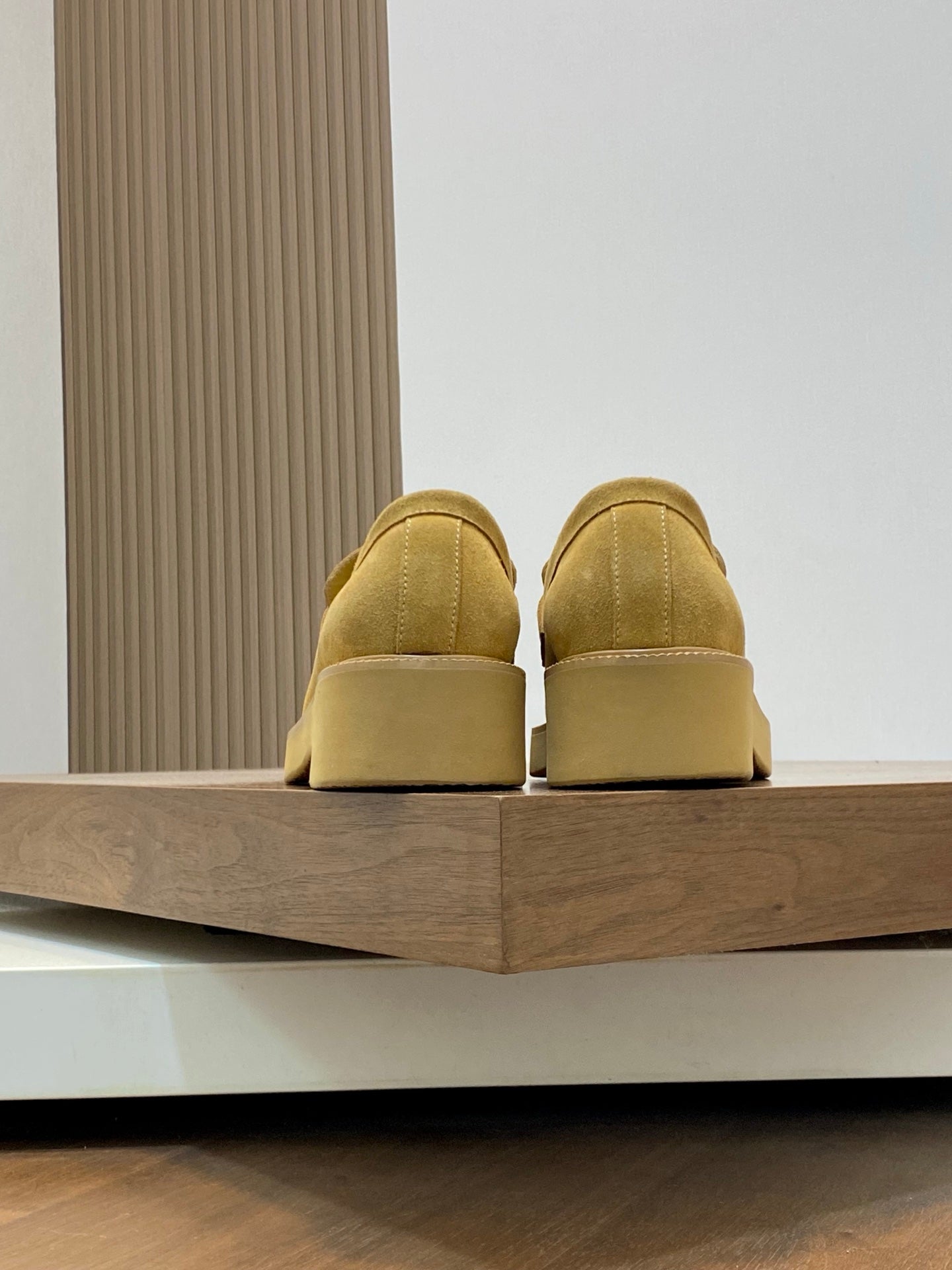 LuxluxHouse Best Quality Shoes Valentino