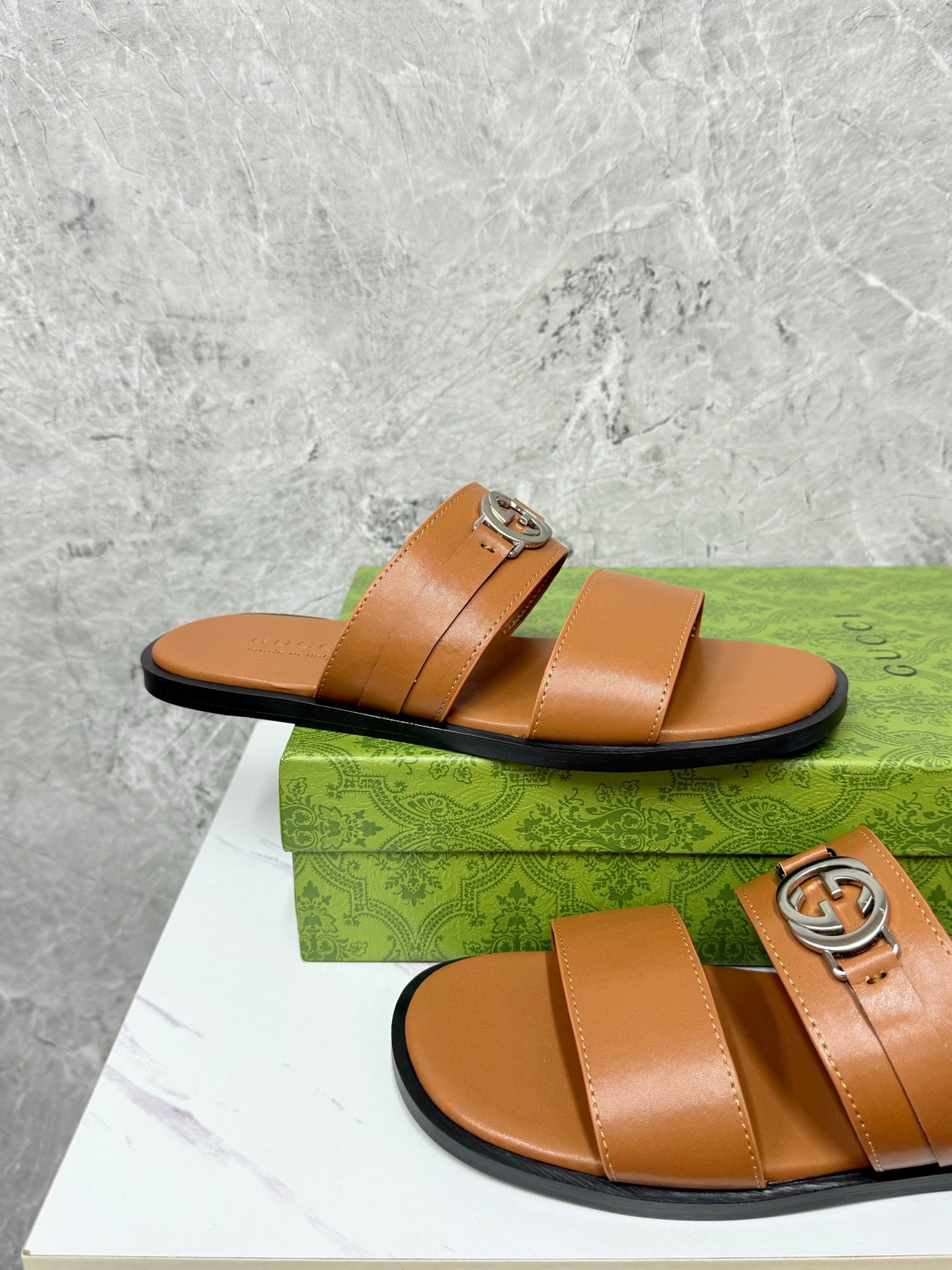 LuxluxHouse Best Quality Sandals Gucci