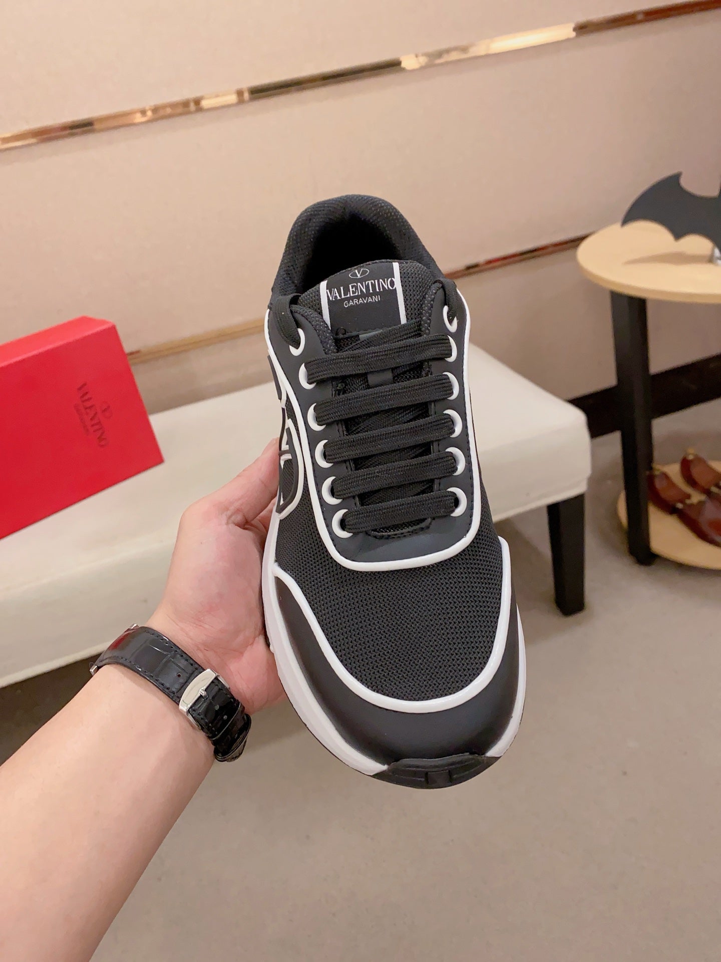 LuxluxHouse Best Quality Shoes Valentino