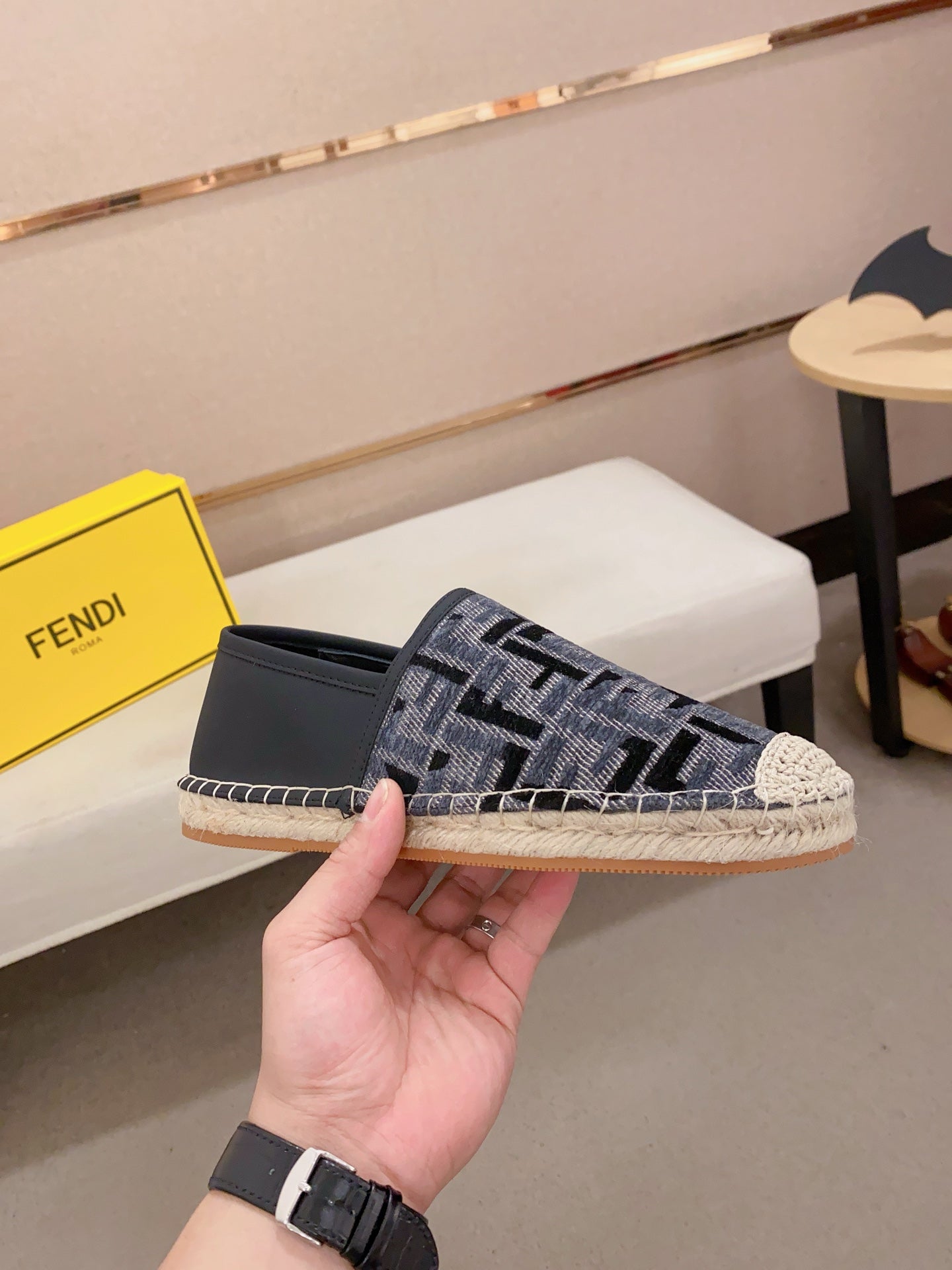 LuxluxHouse Best Quality Shoes Fendi