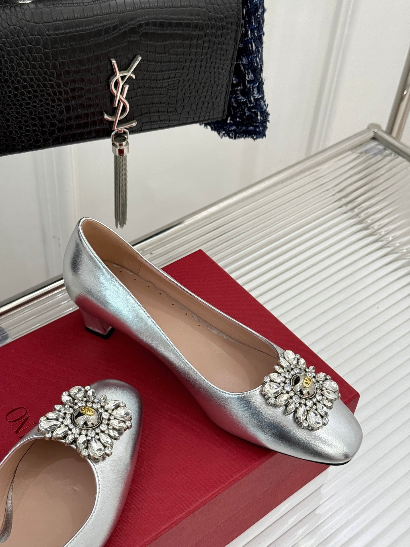 LuxluxHouse Best Quality Valentino Women Shoes