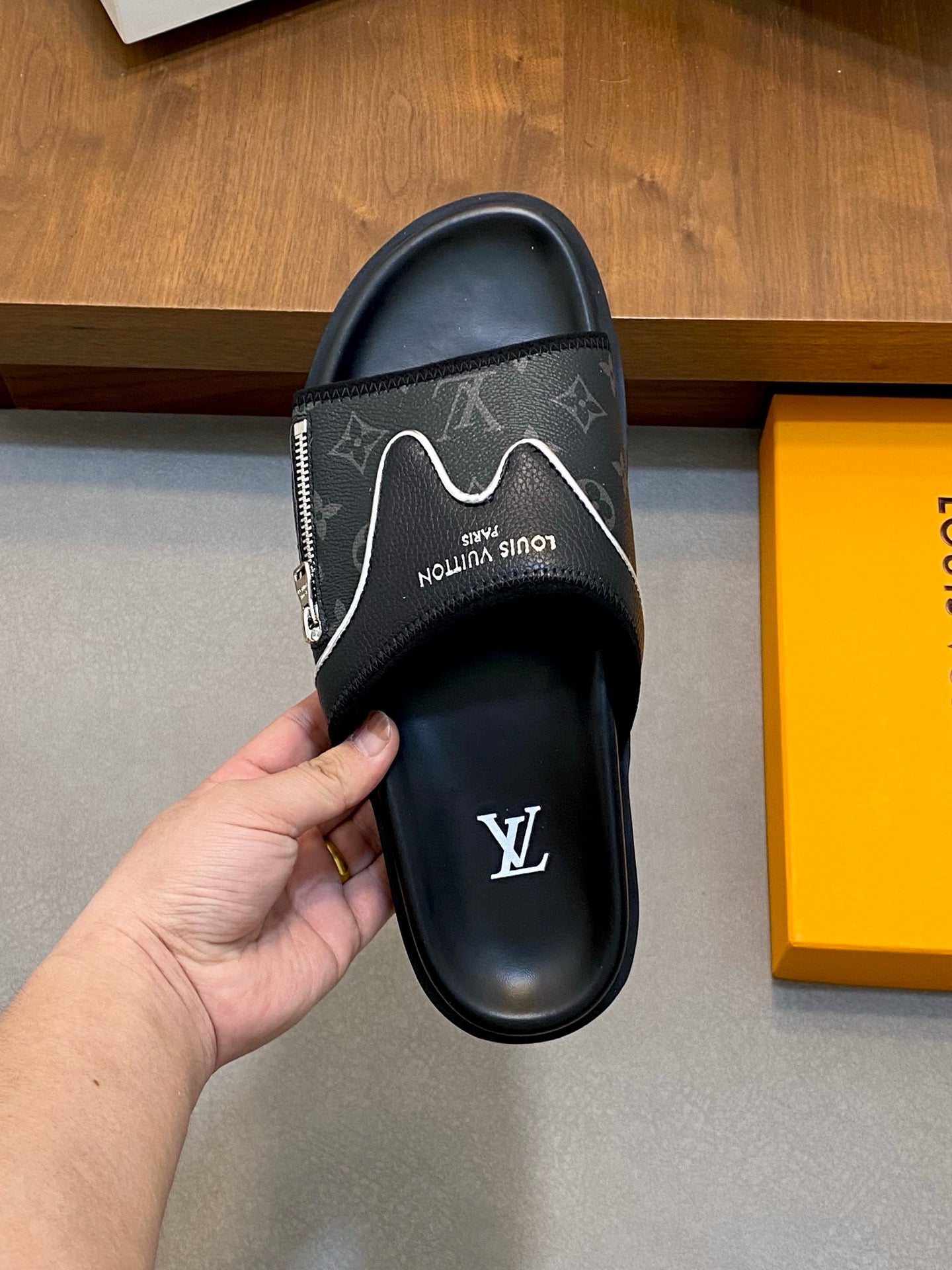 LuxluxHouse Best Quality Sandals Louis Vuitton