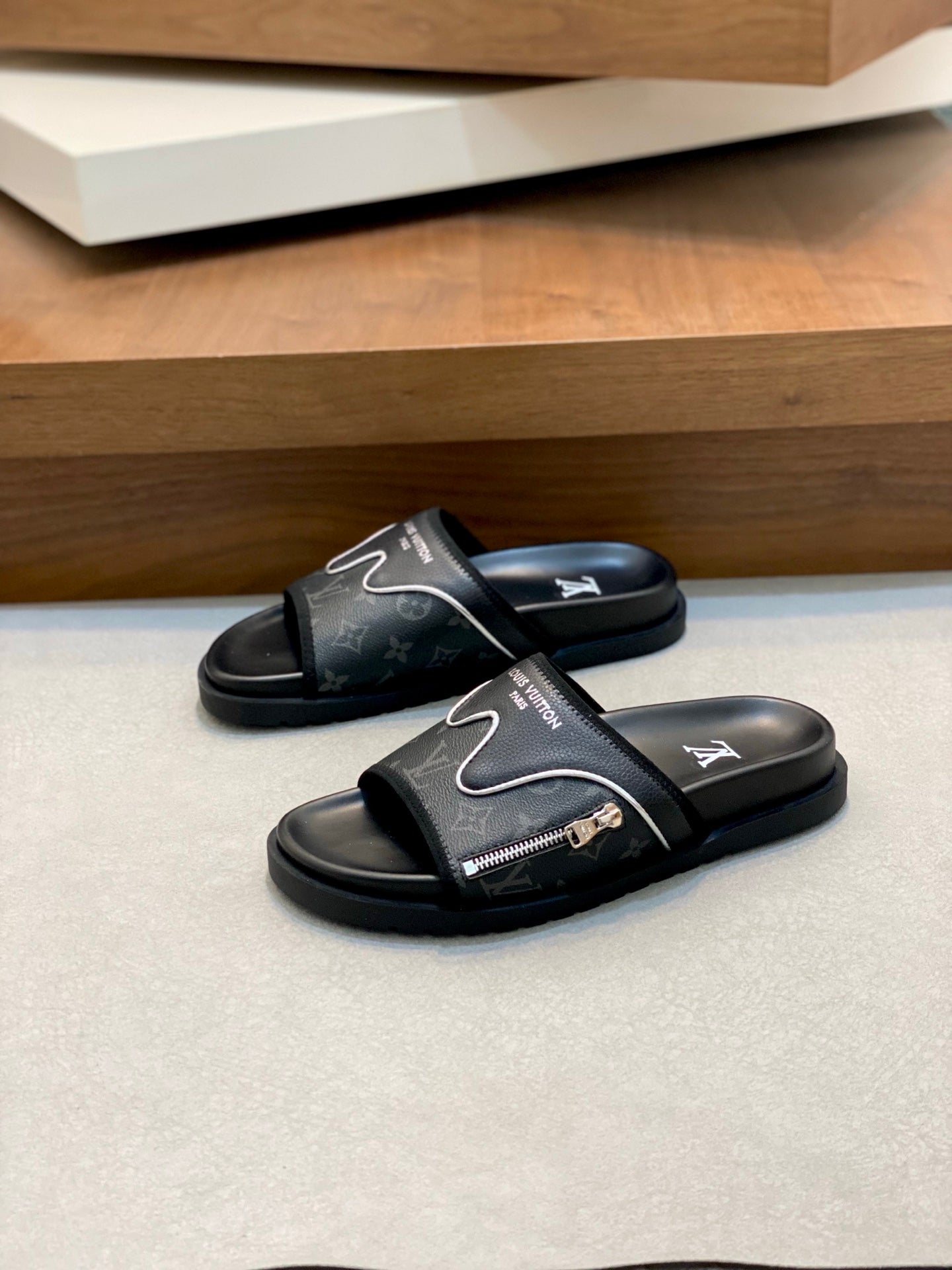 LuxluxHouse Best Quality Sandals Louis Vuitton