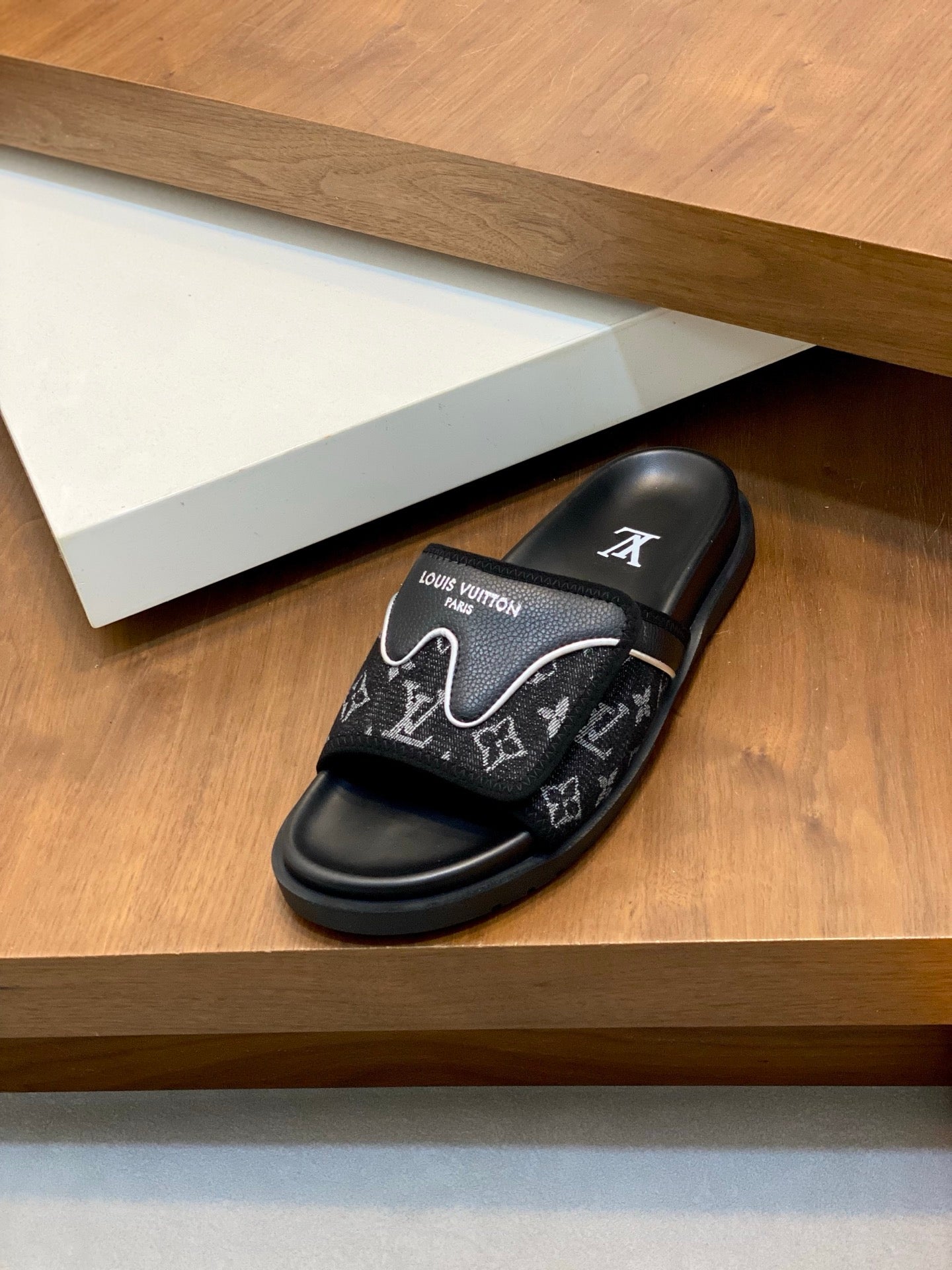 LuxluxHouse Best Quality Sandals Louis Vuitton