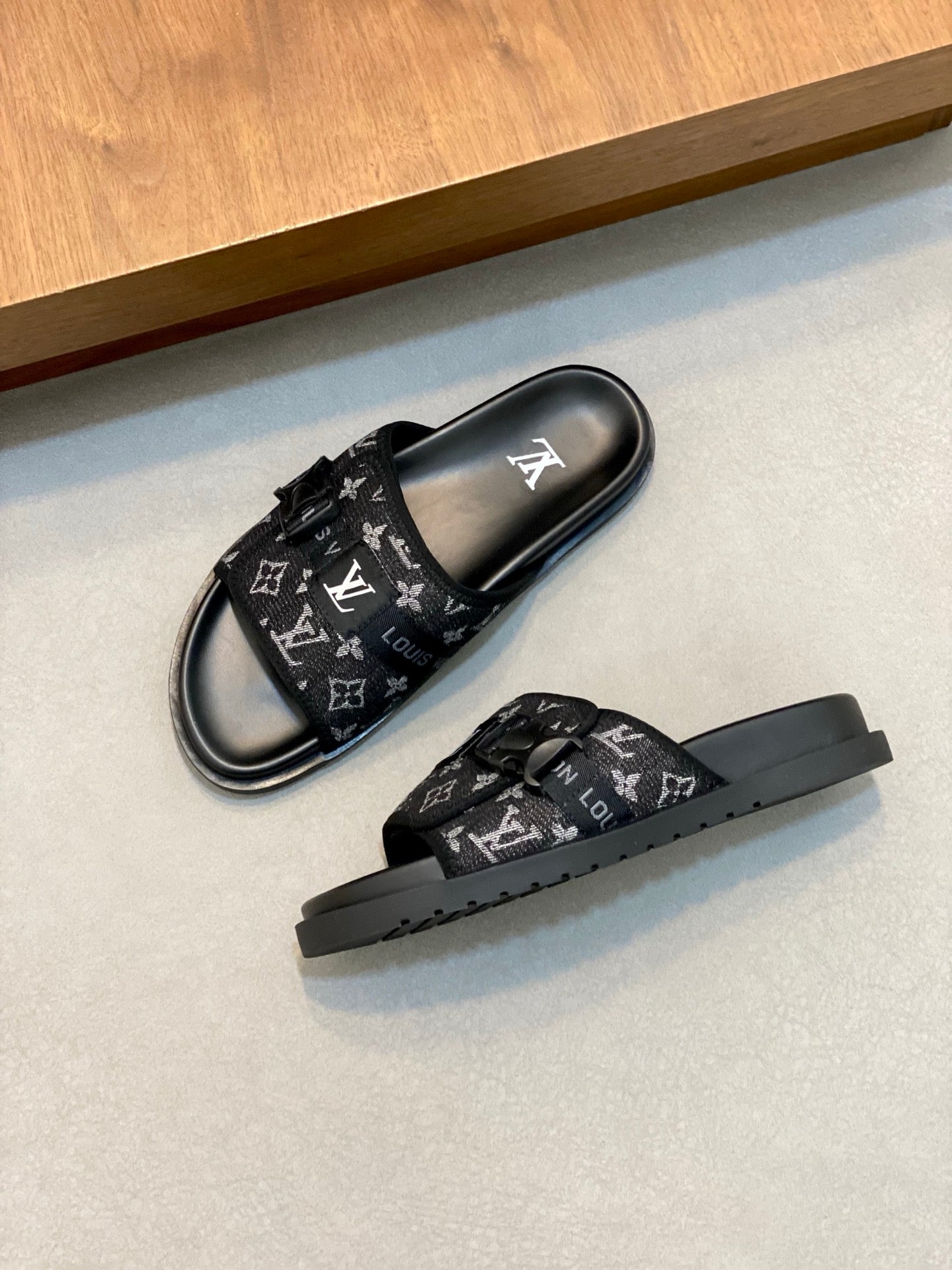 LuxluxHouse Best Quality Sandals Louis Vuitton
