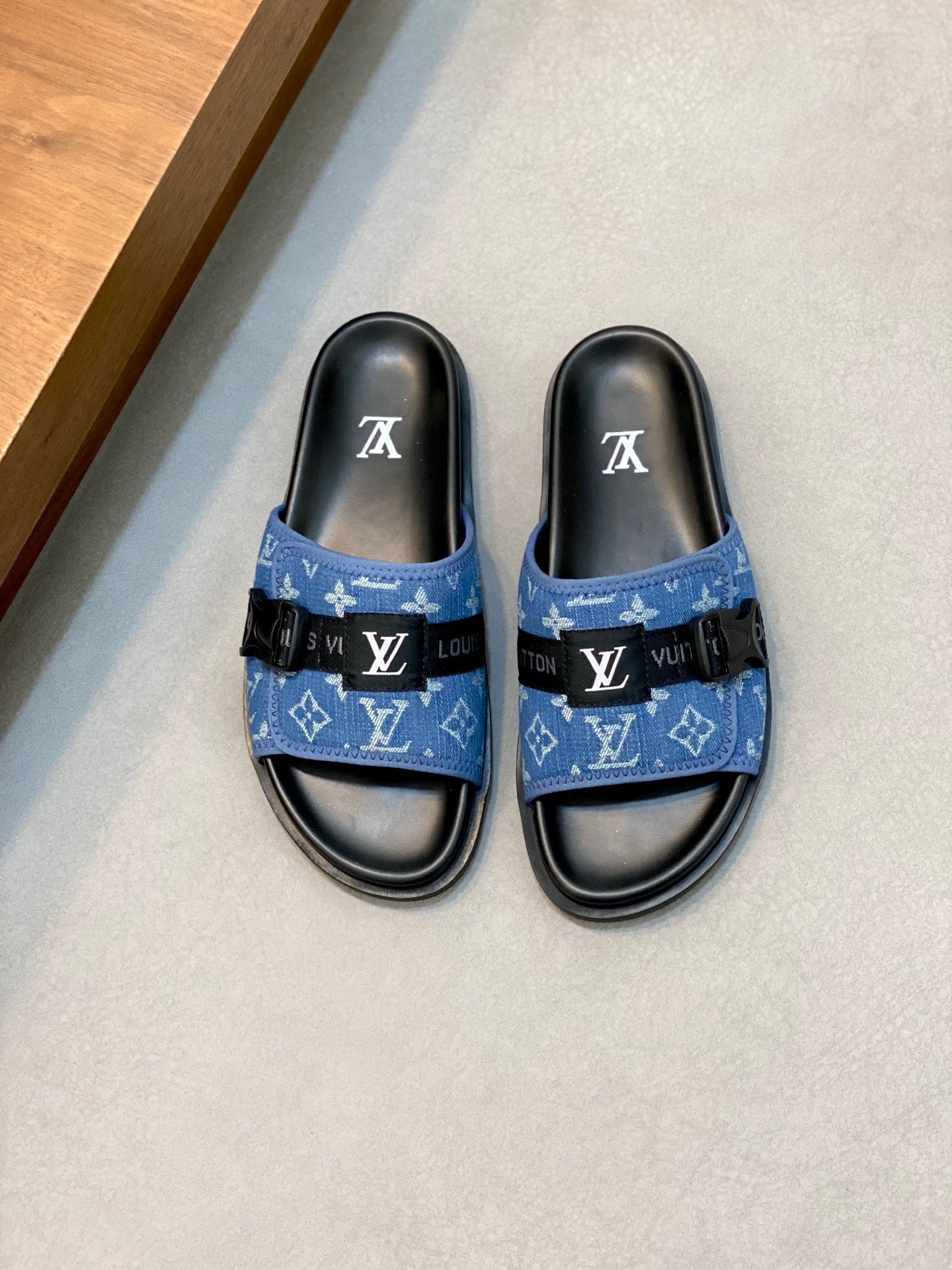 LuxluxHouse Best Quality Sandals Louis Vuitton