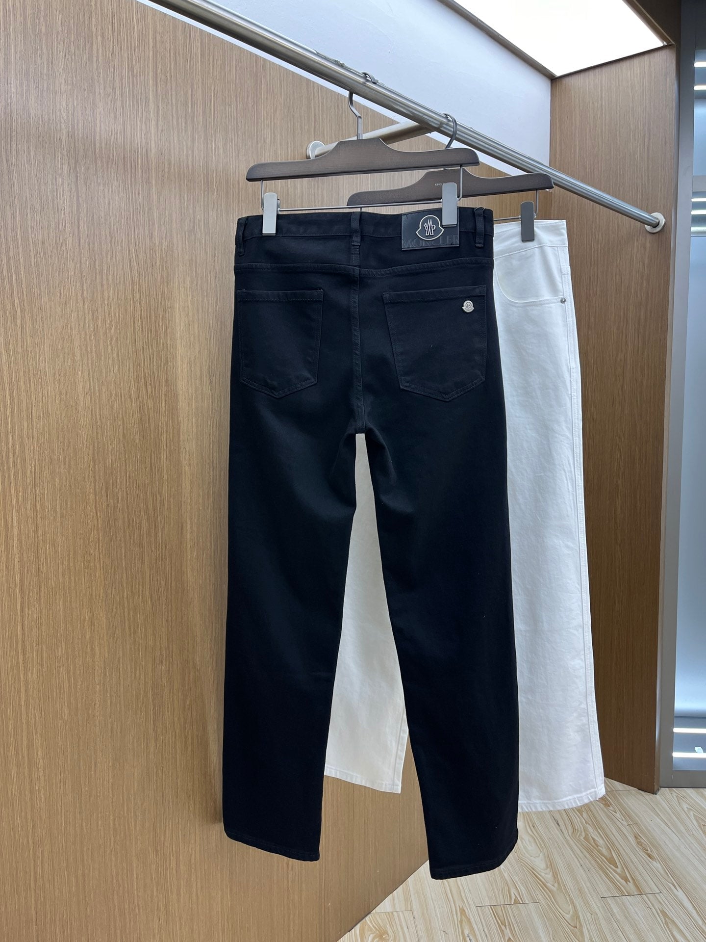 LuxluxHouse Best Quality Clothes Pants Moncler