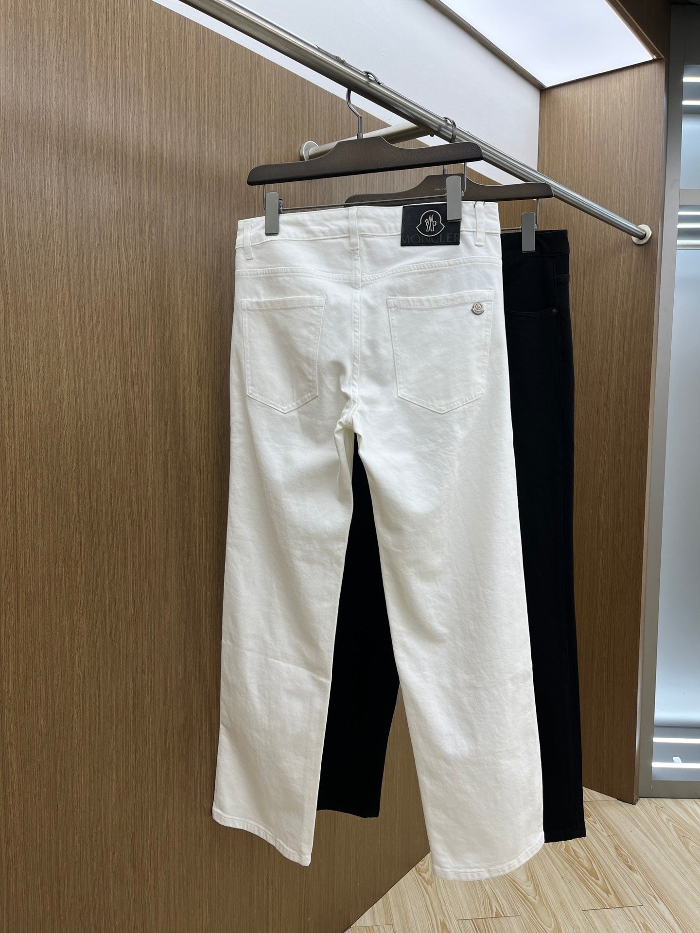 LuxluxHouse Best Quality Clothes Pants Moncler