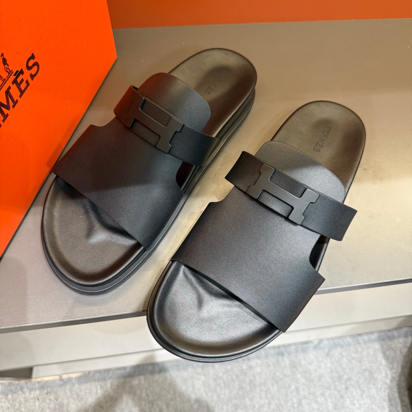 LuxluxHouse Best Quality Shoes Hermes