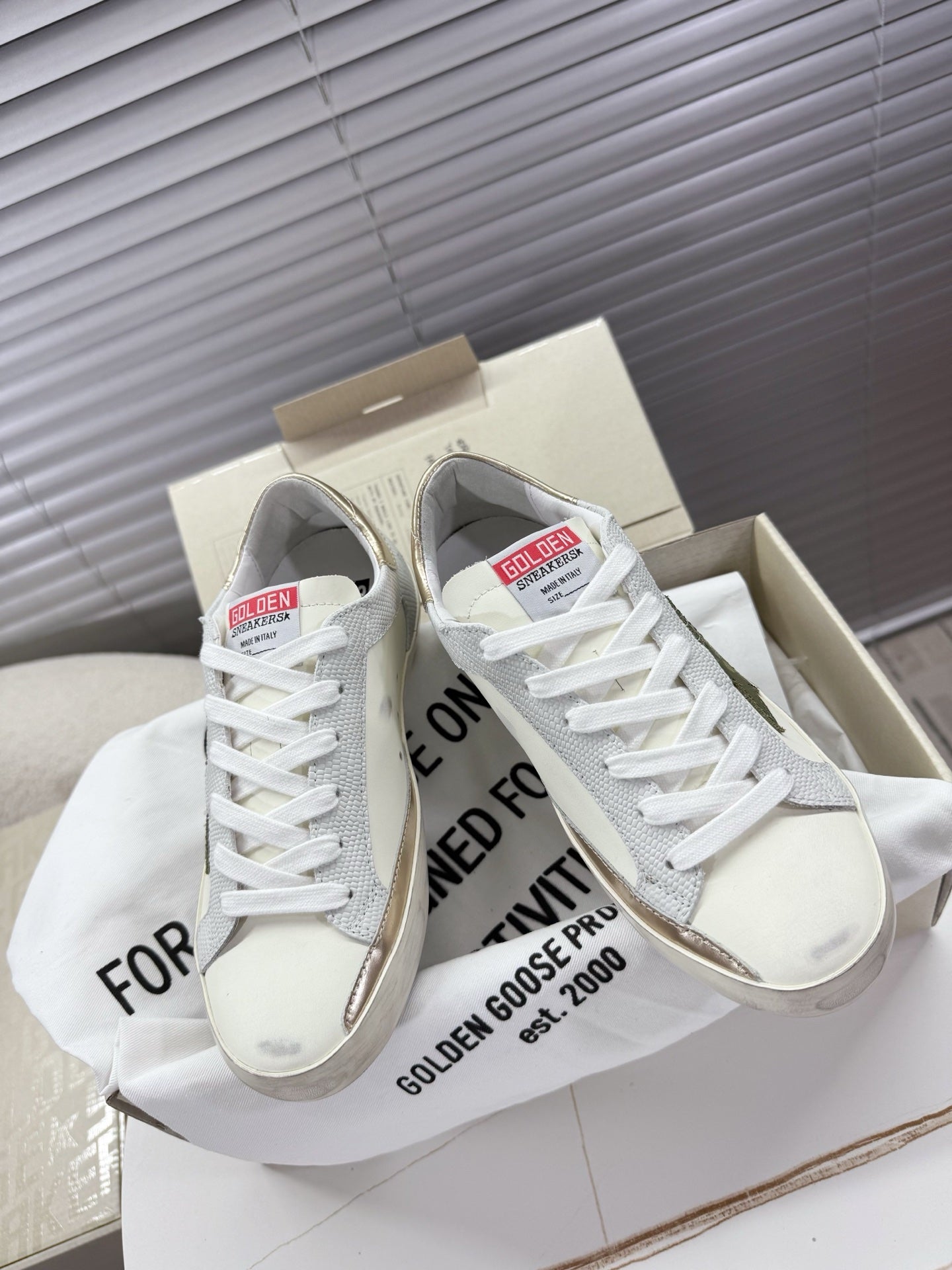 LuxluxHouse Best Quality Shoes Golden Goose