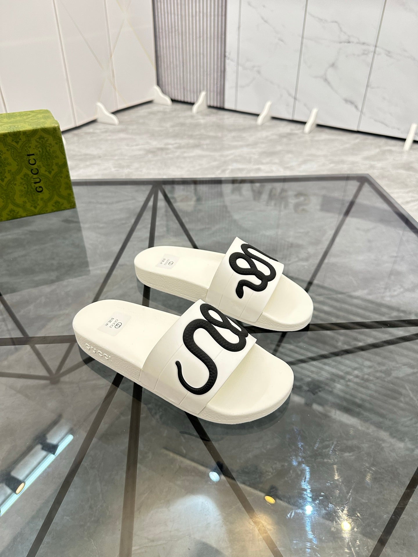 LuxluxHouse Best Quality Sandals Gucci