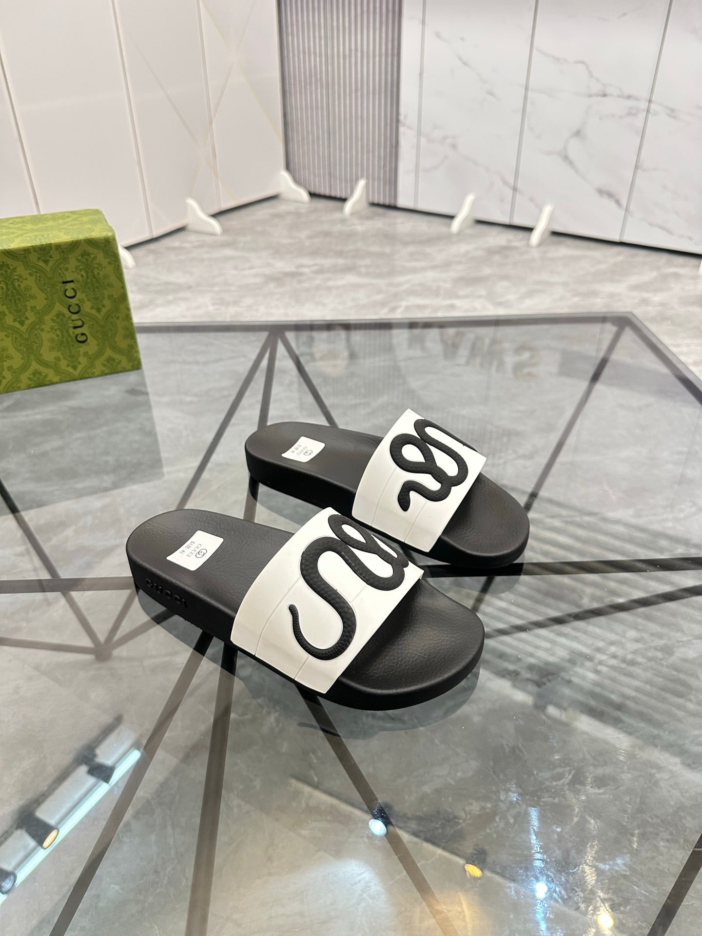 LuxluxHouse Best Quality Sandals Gucci