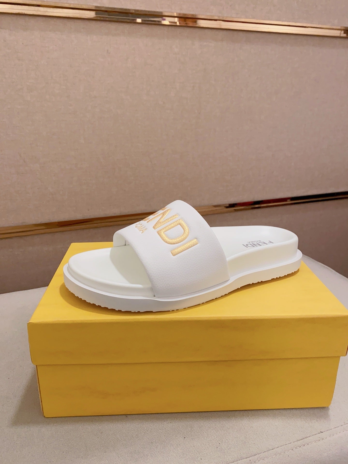 LuxluxHouse Best Quality Sandals Fendi