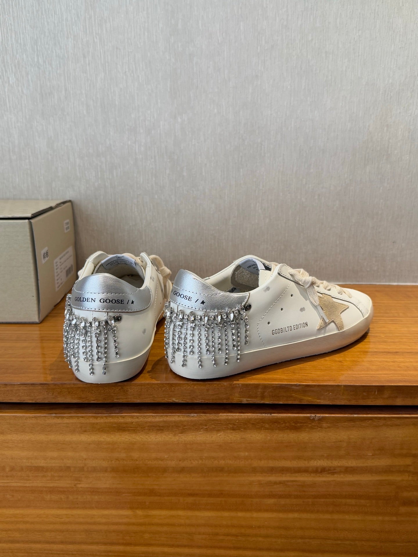 LuxluxHouse Best Quality Shoes Golden Goose