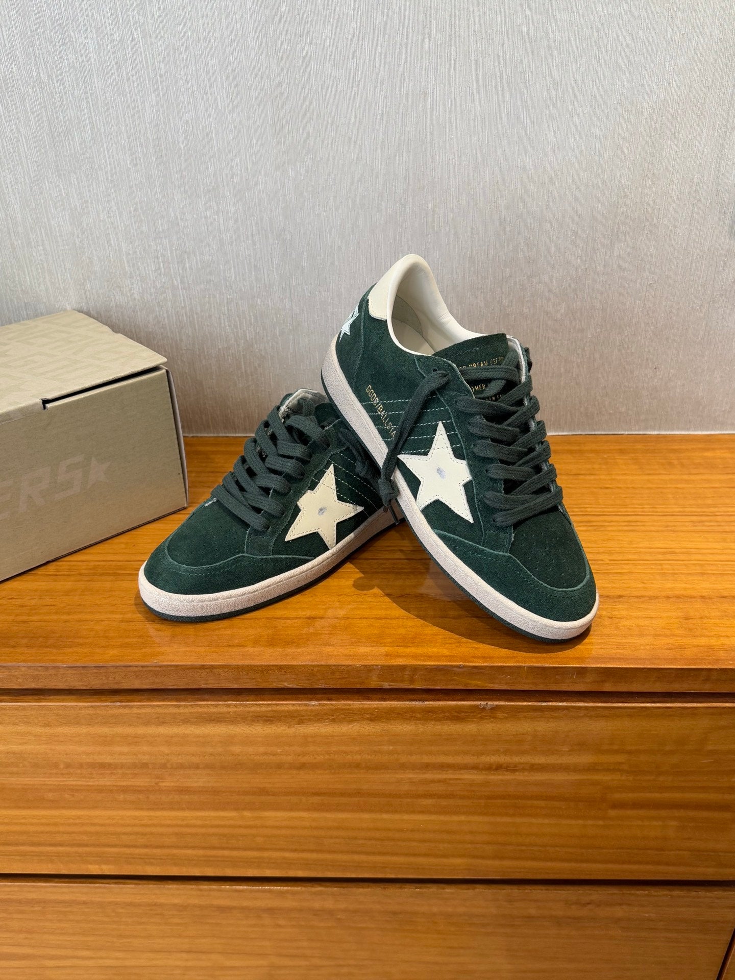 LuxluxHouse Best Quality Shoes Golden Goose