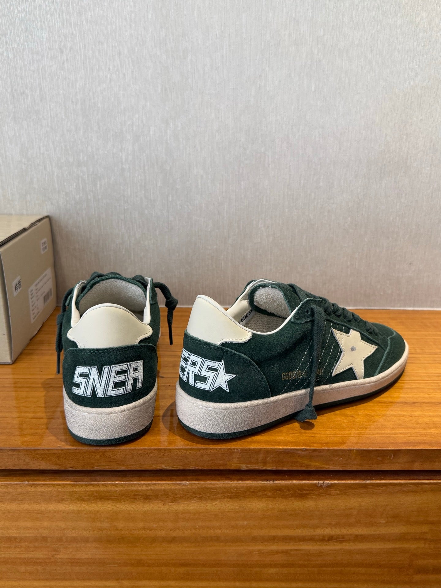 LuxluxHouse Best Quality Shoes Golden Goose