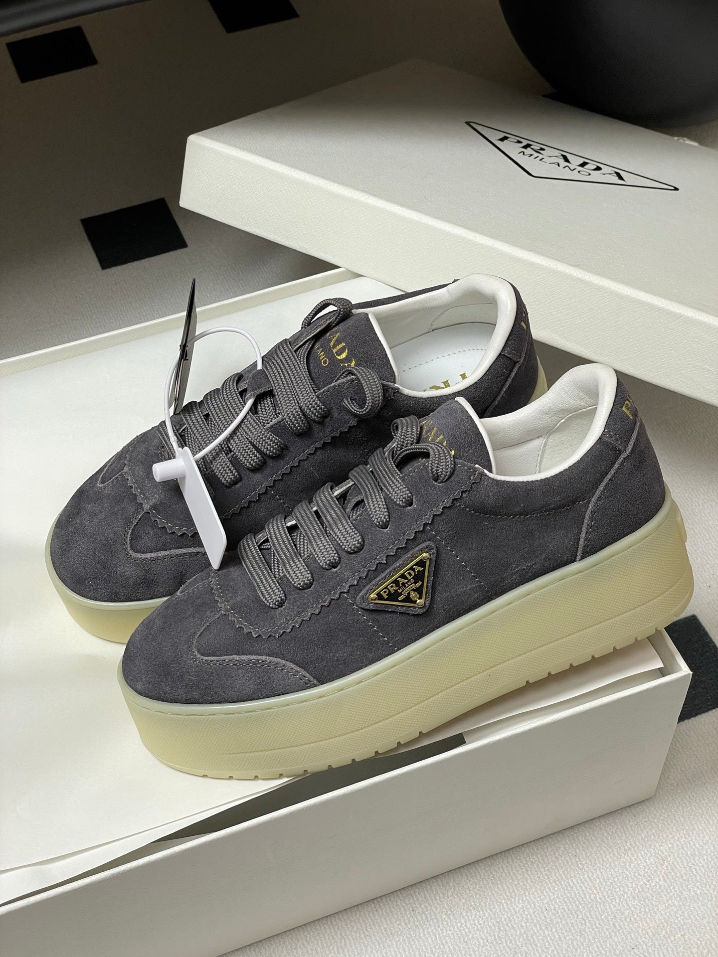 LuxluxHouse Best Quality Women Shoes Prada