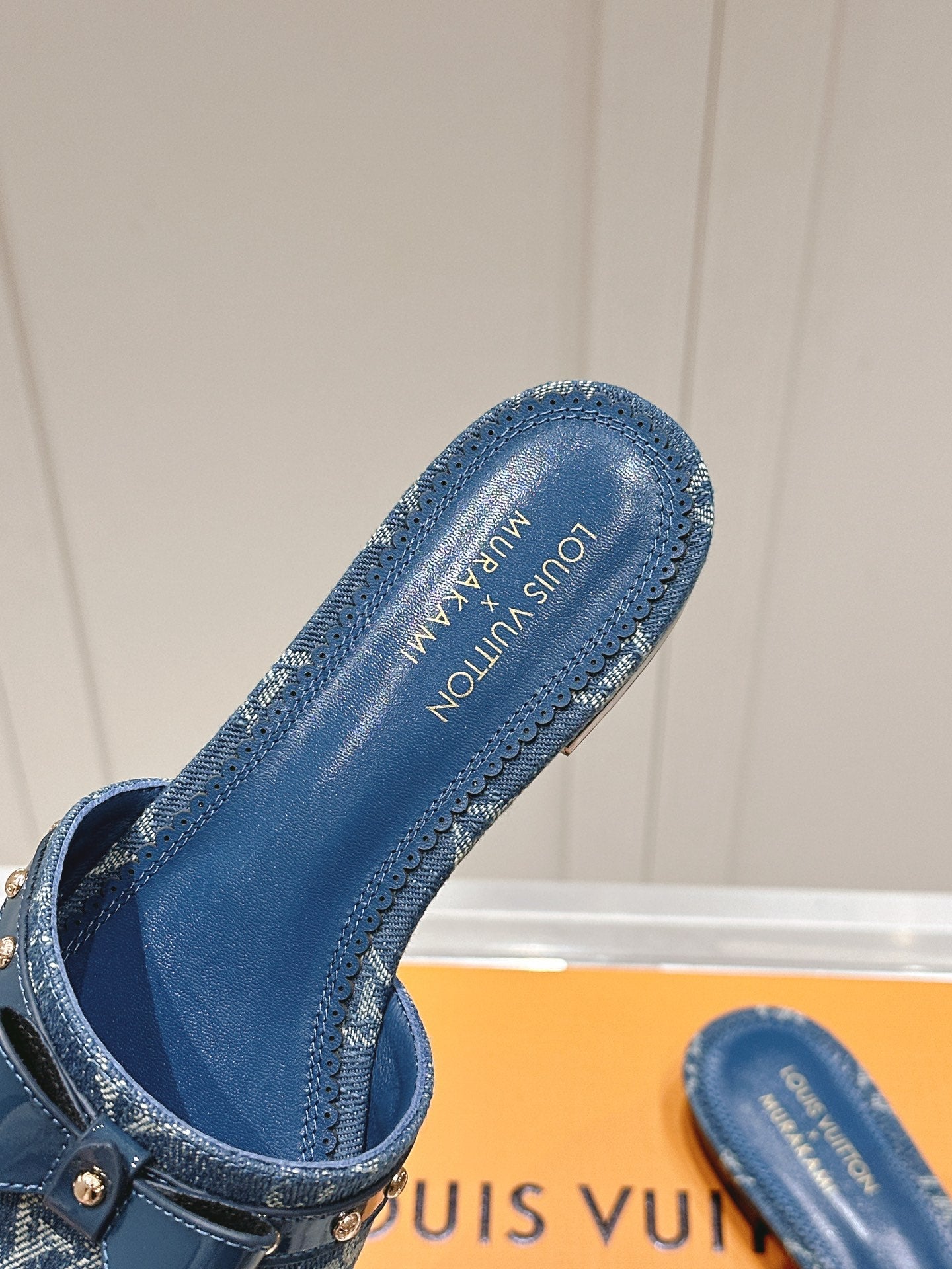 LuxluxHouse Best Quality Women Shoes Louis Vuitton